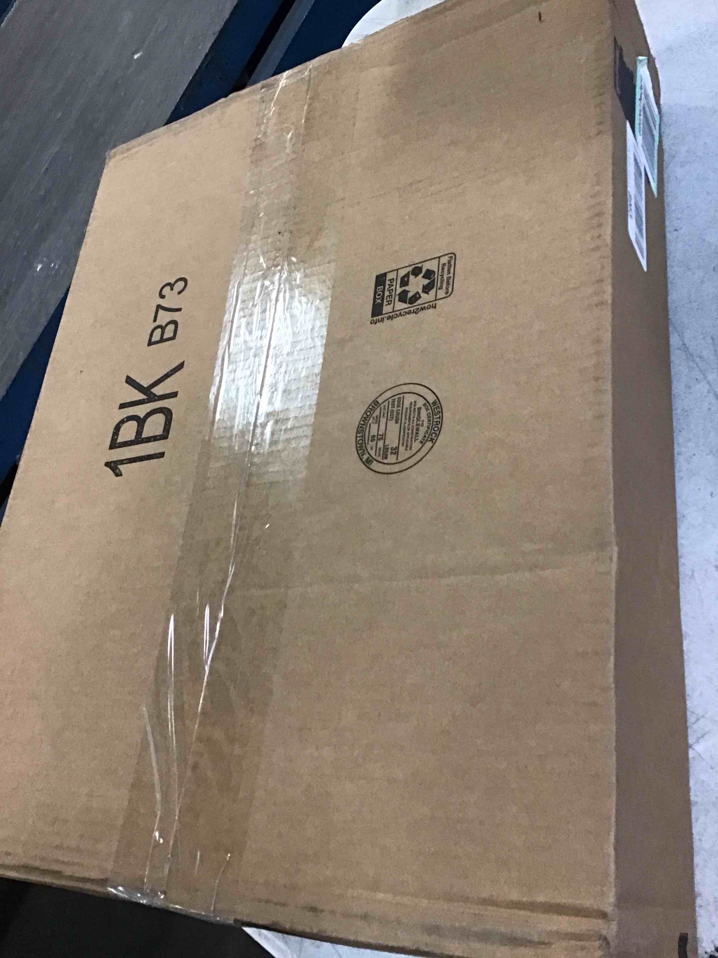 https://s3.amazonaws.com/lotting-images-prod/bidfta/BLU5818821_1706216787558.jpeg