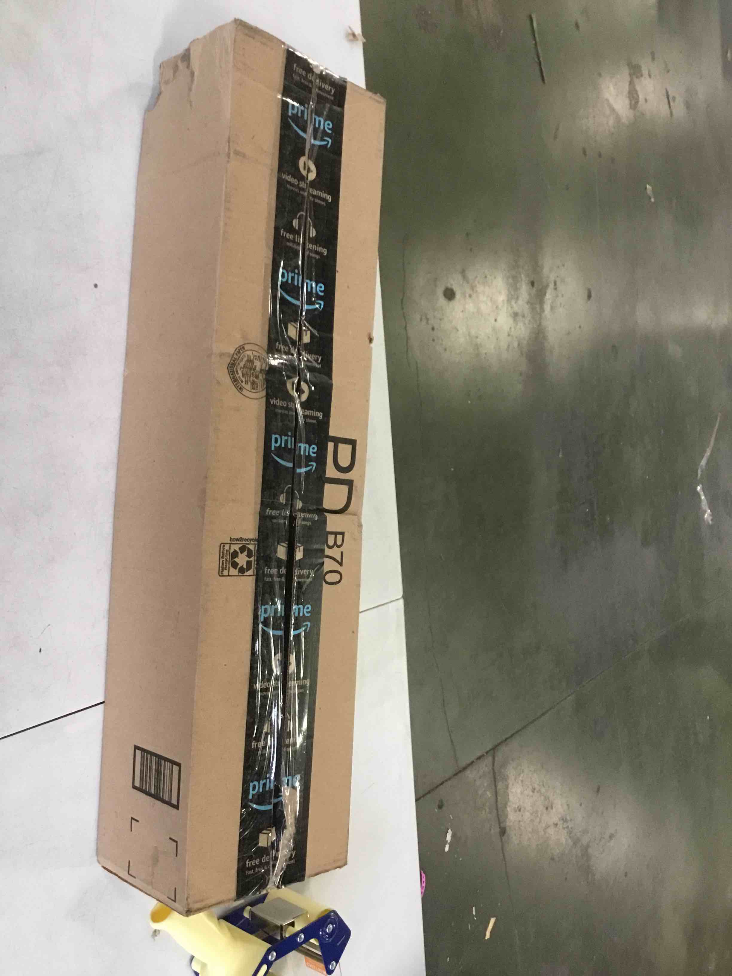 https://s3.amazonaws.com/lotting-images-prod/bidfta/BLU5818993_1705610291192.jpeg