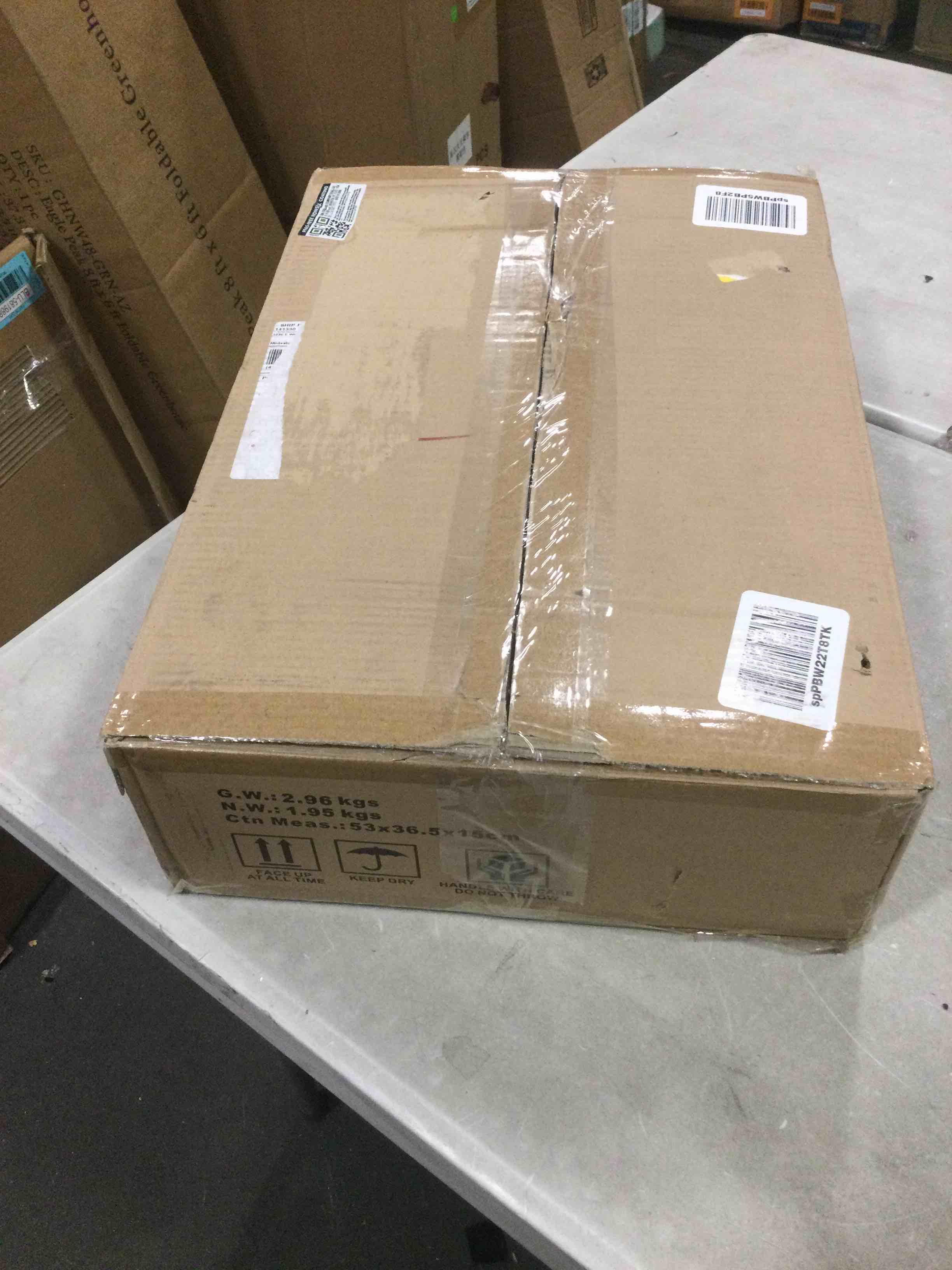 https://s3.amazonaws.com/lotting-images-prod/bidfta/BLU5819912_1706559722592.jpeg