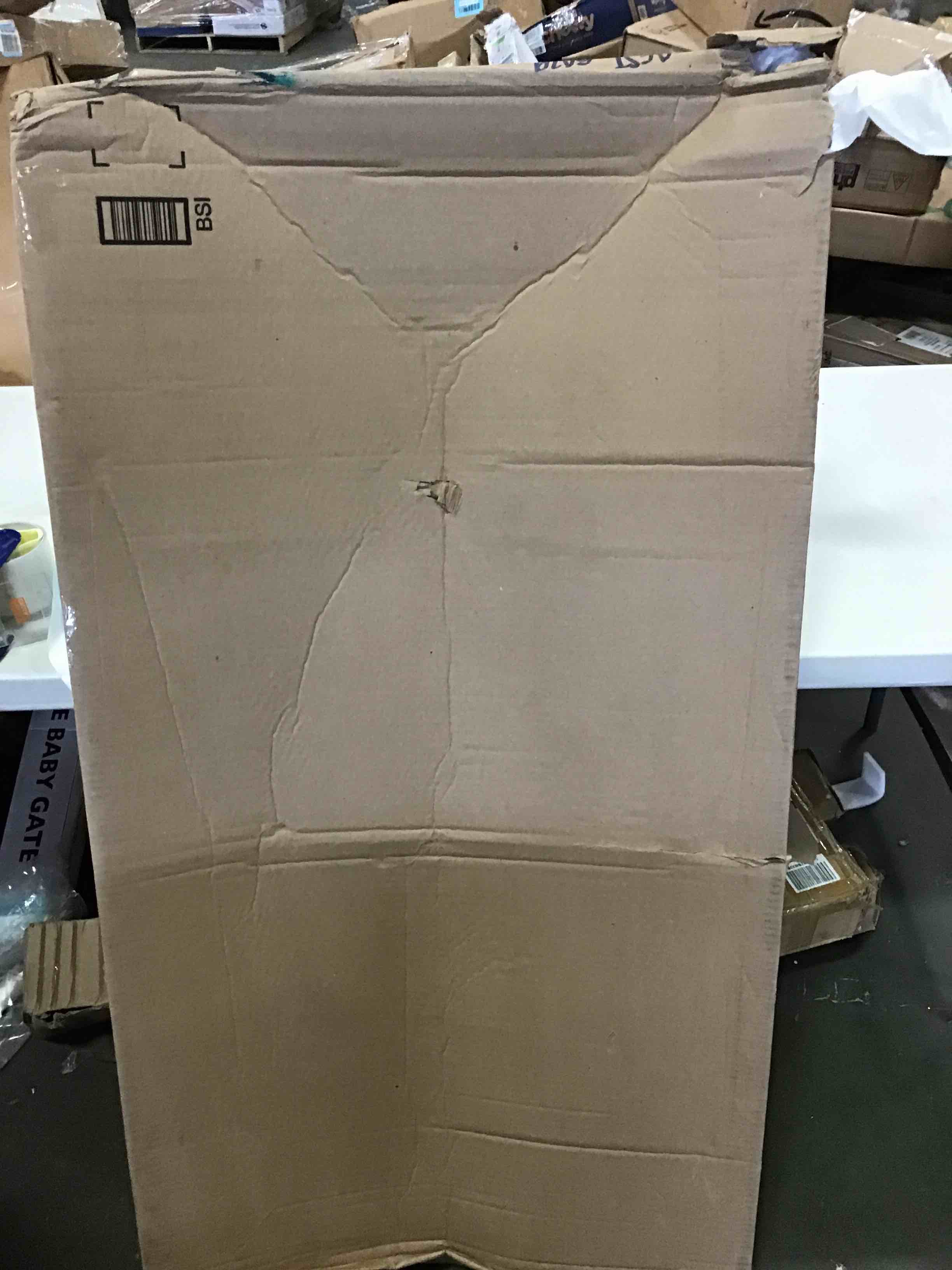 https://s3.amazonaws.com/lotting-images-prod/bidfta/BLU5820231_1706804985293.jpeg