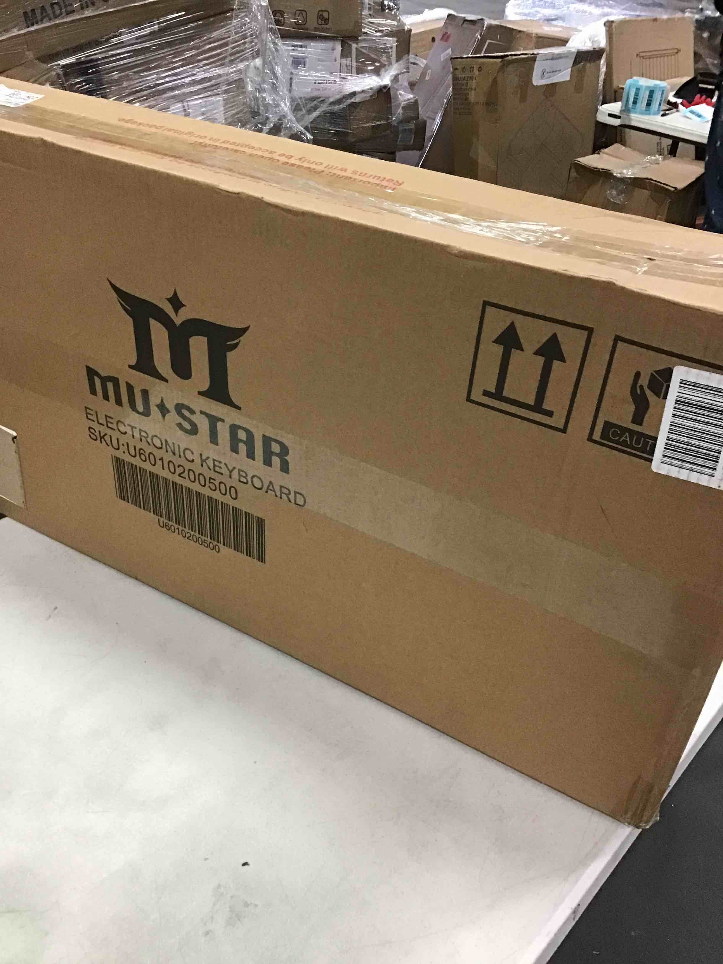 https://s3.amazonaws.com/lotting-images-prod/bidfta/BLU5820285_1706820576346.jpeg
