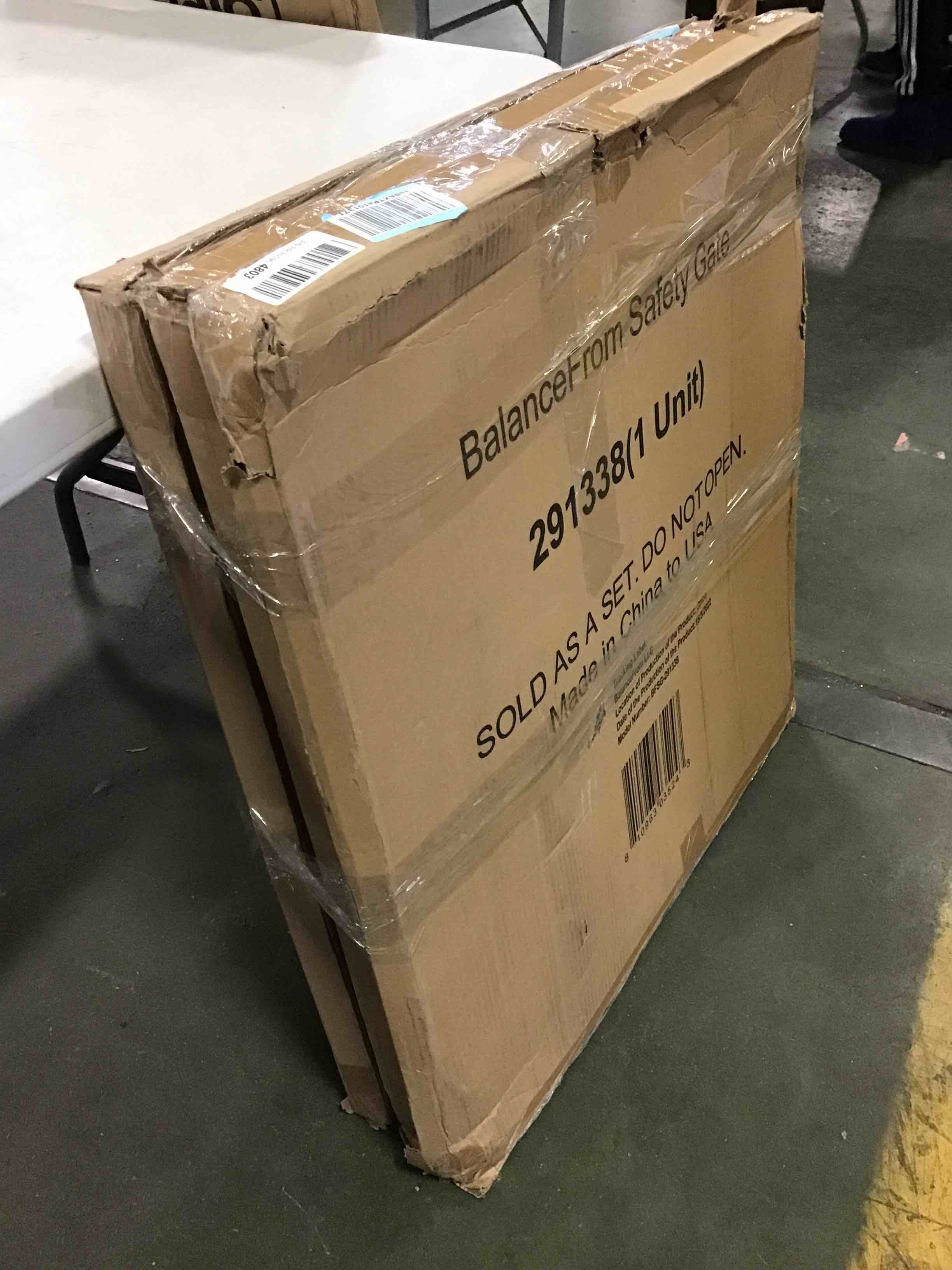 https://s3.amazonaws.com/lotting-images-prod/bidfta/BLU5820288_1706822095979.jpeg