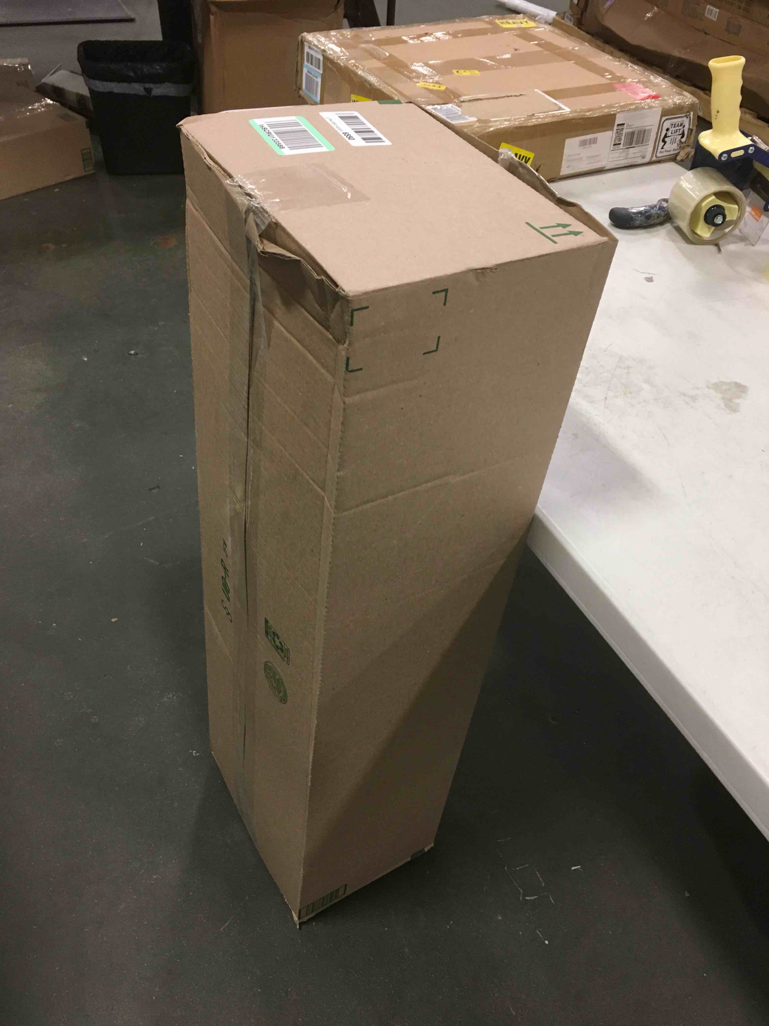 https://s3.amazonaws.com/lotting-images-prod/bidfta/BLU5820291_1706879459181.jpeg