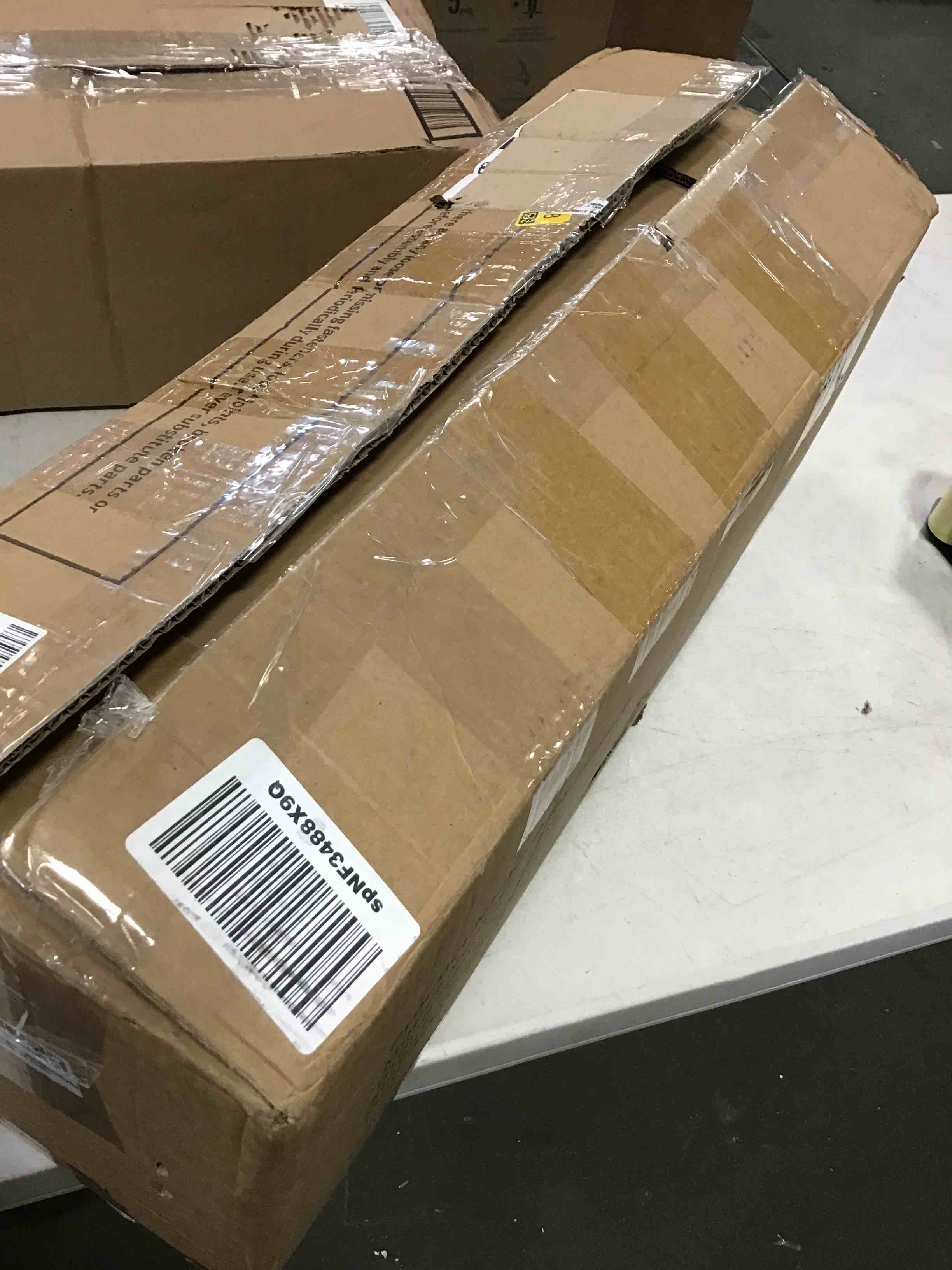 https://s3.amazonaws.com/lotting-images-prod/bidfta/BLU5820429_1707142785576.jpeg