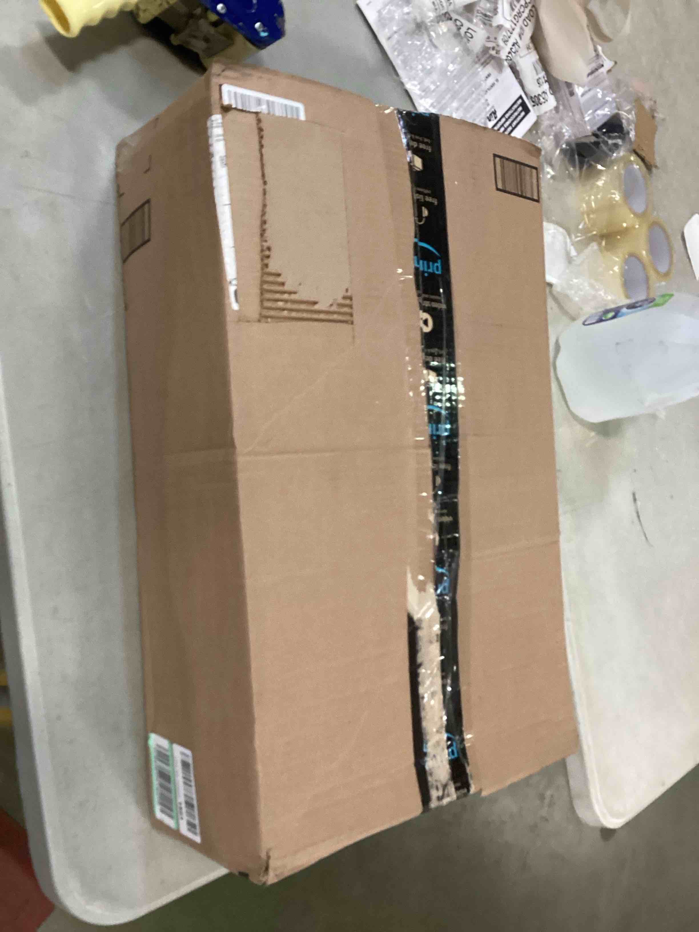 https://s3.amazonaws.com/lotting-images-prod/bidfta/BLU5820771_1705692370078.jpeg