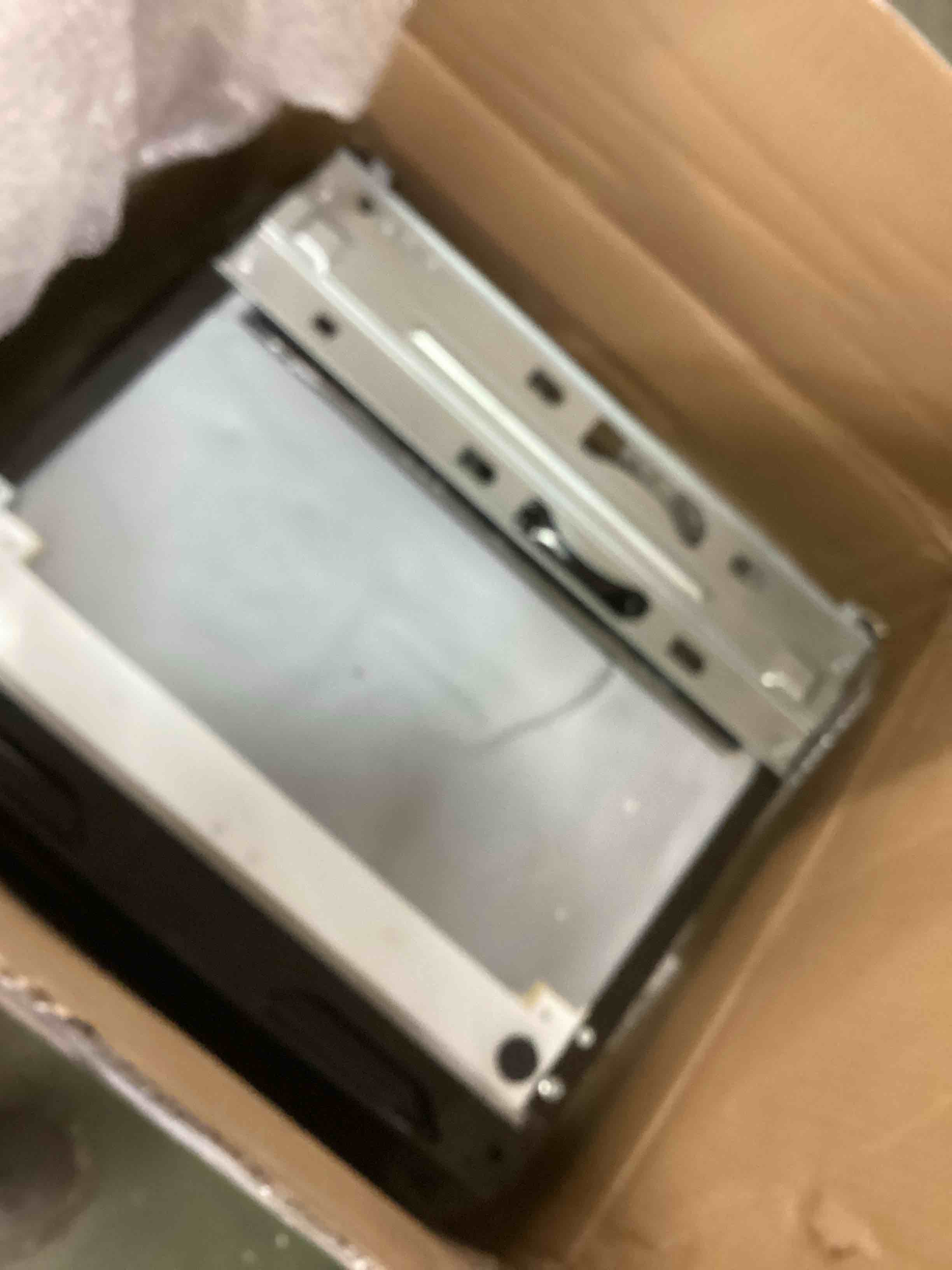 https://s3.amazonaws.com/lotting-images-prod/bidfta/BLU5821342_1705949286734.jpeg