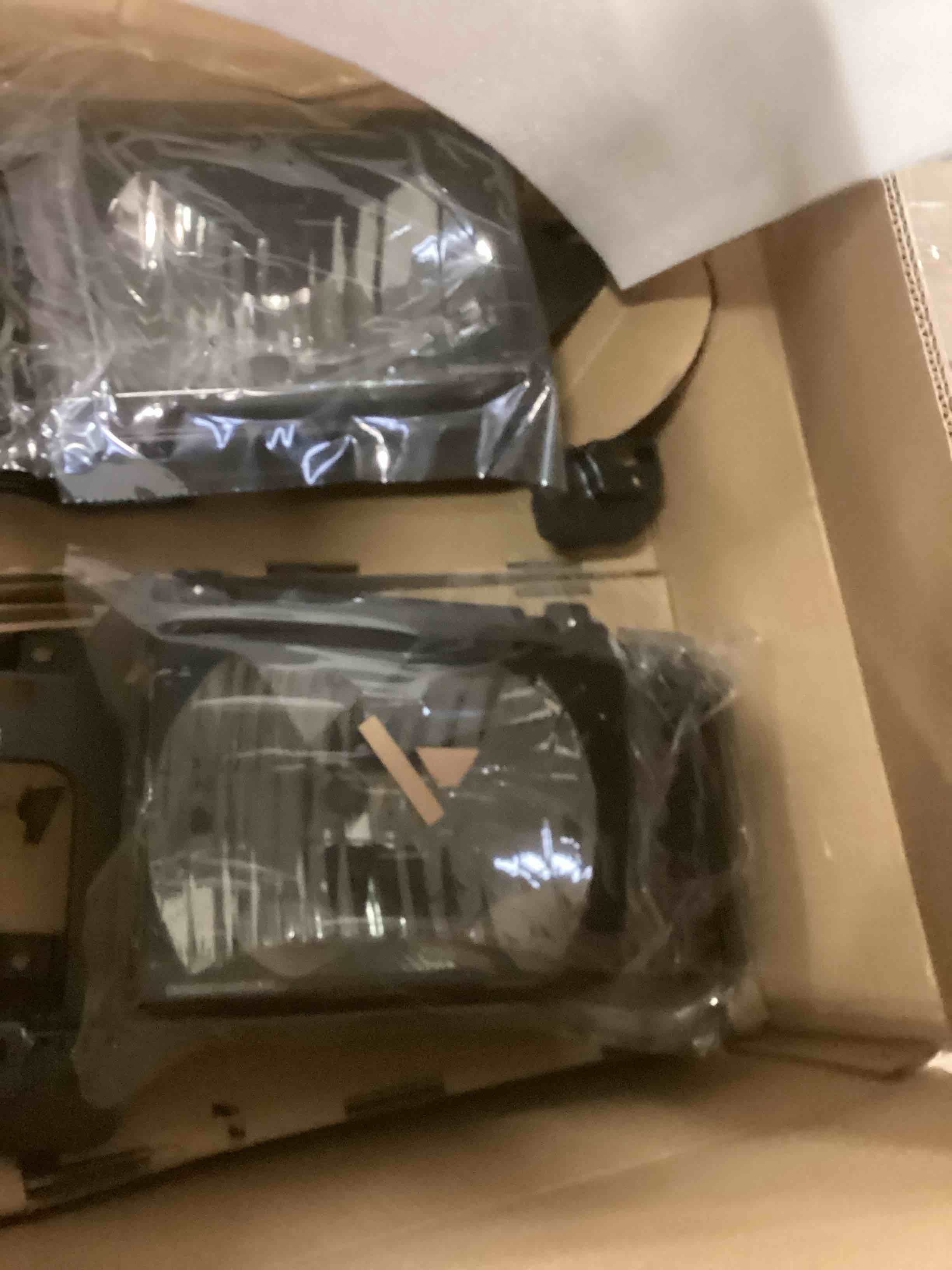 https://s3.amazonaws.com/lotting-images-prod/bidfta/BLU5821545_1706021180726.jpeg