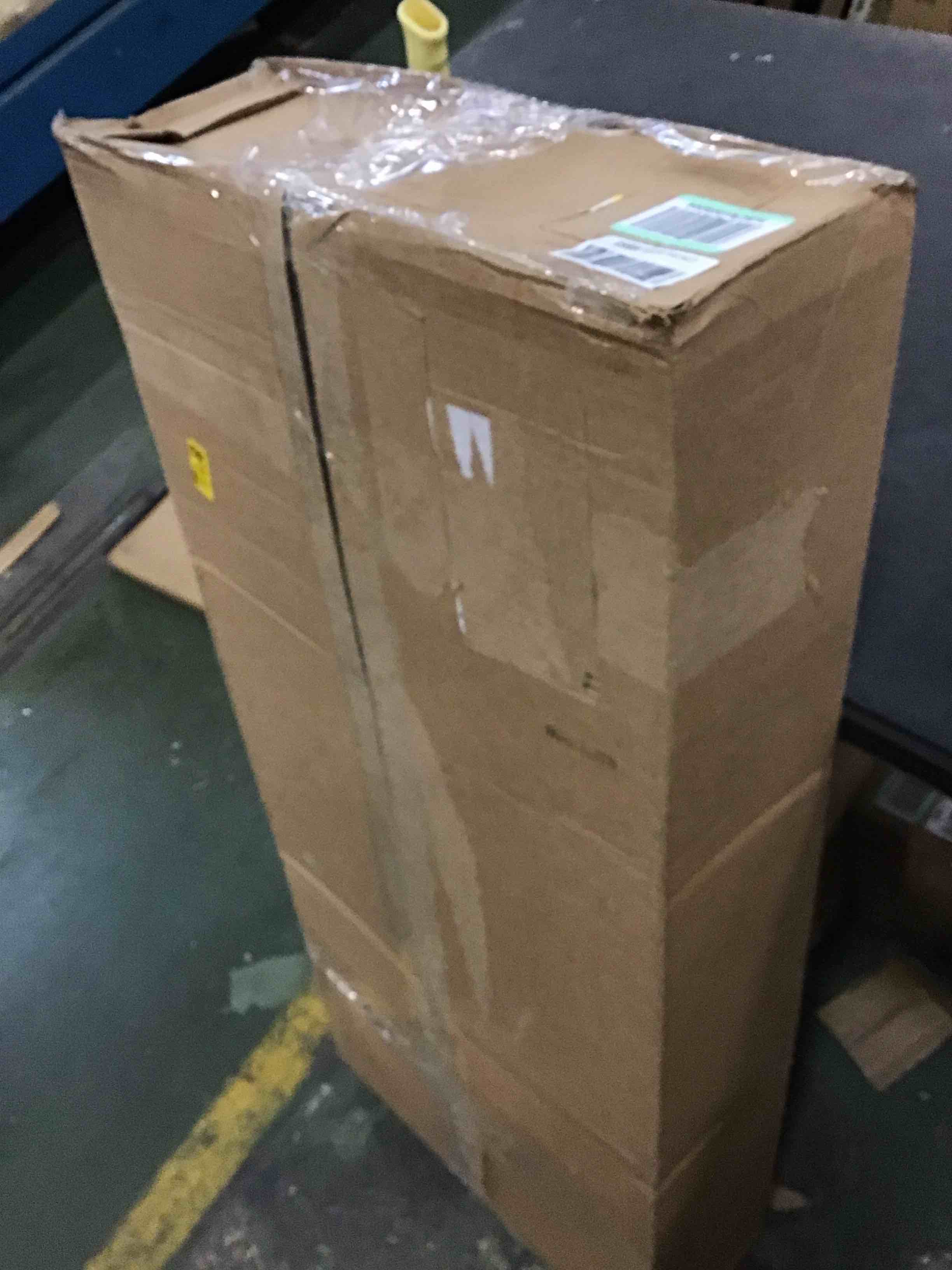 https://s3.amazonaws.com/lotting-images-prod/bidfta/BLU5822037_1705680582650.jpeg