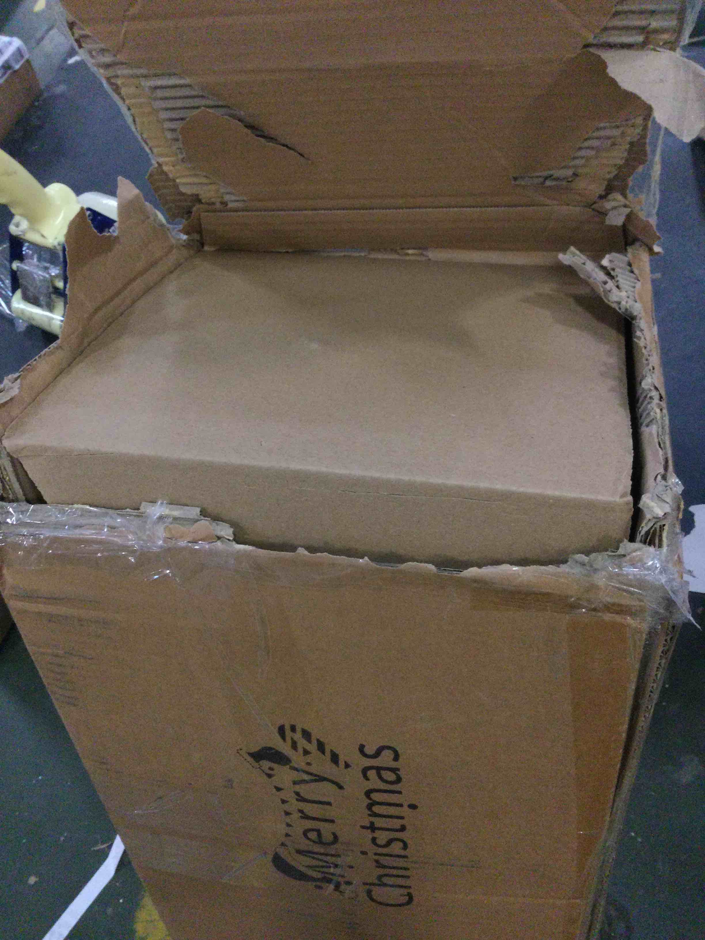 https://s3.amazonaws.com/lotting-images-prod/bidfta/BLU5822133_1705693641931.jpeg