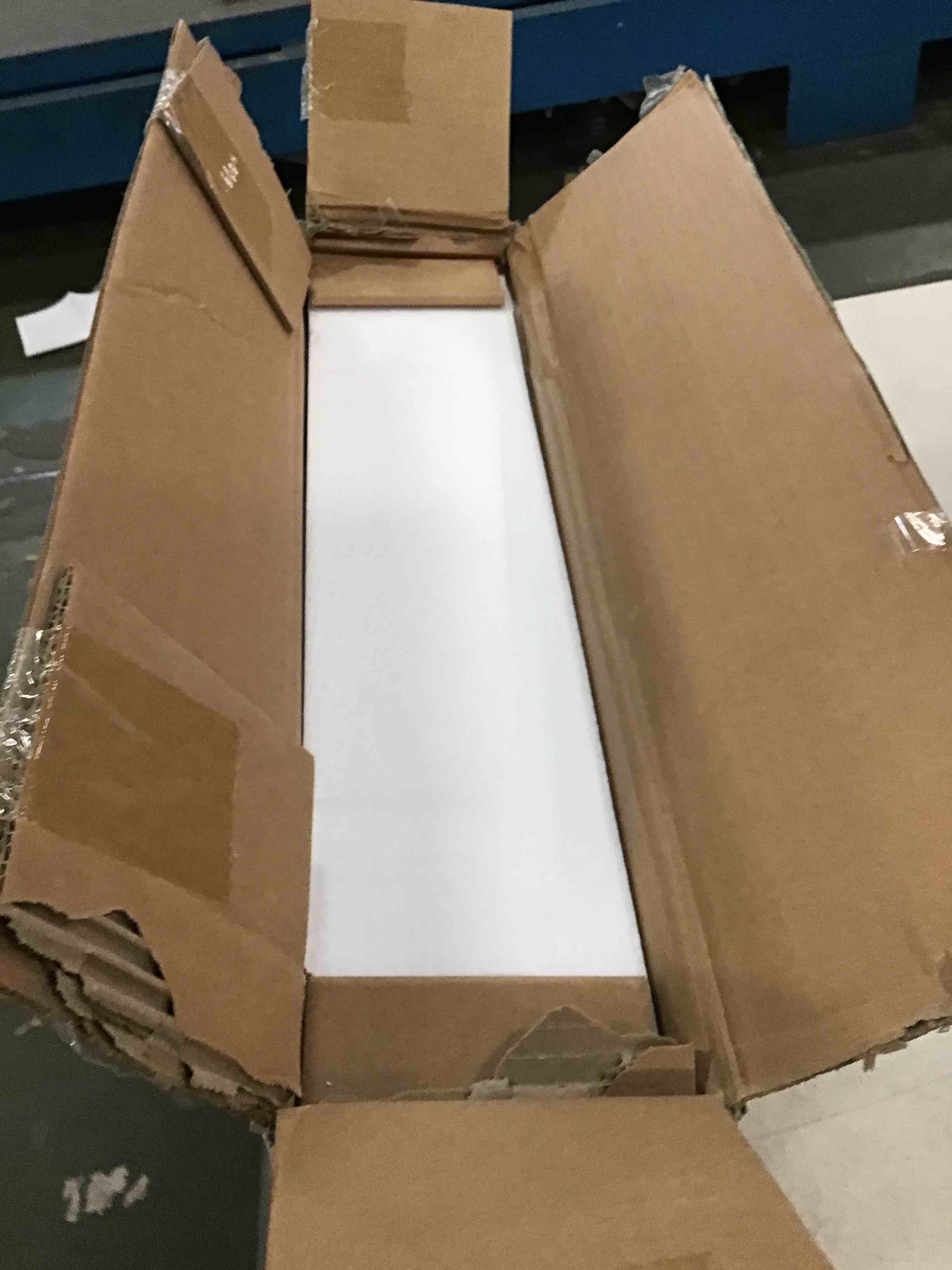 https://s3.amazonaws.com/lotting-images-prod/bidfta/BLU5822417_1705930008194.jpeg
