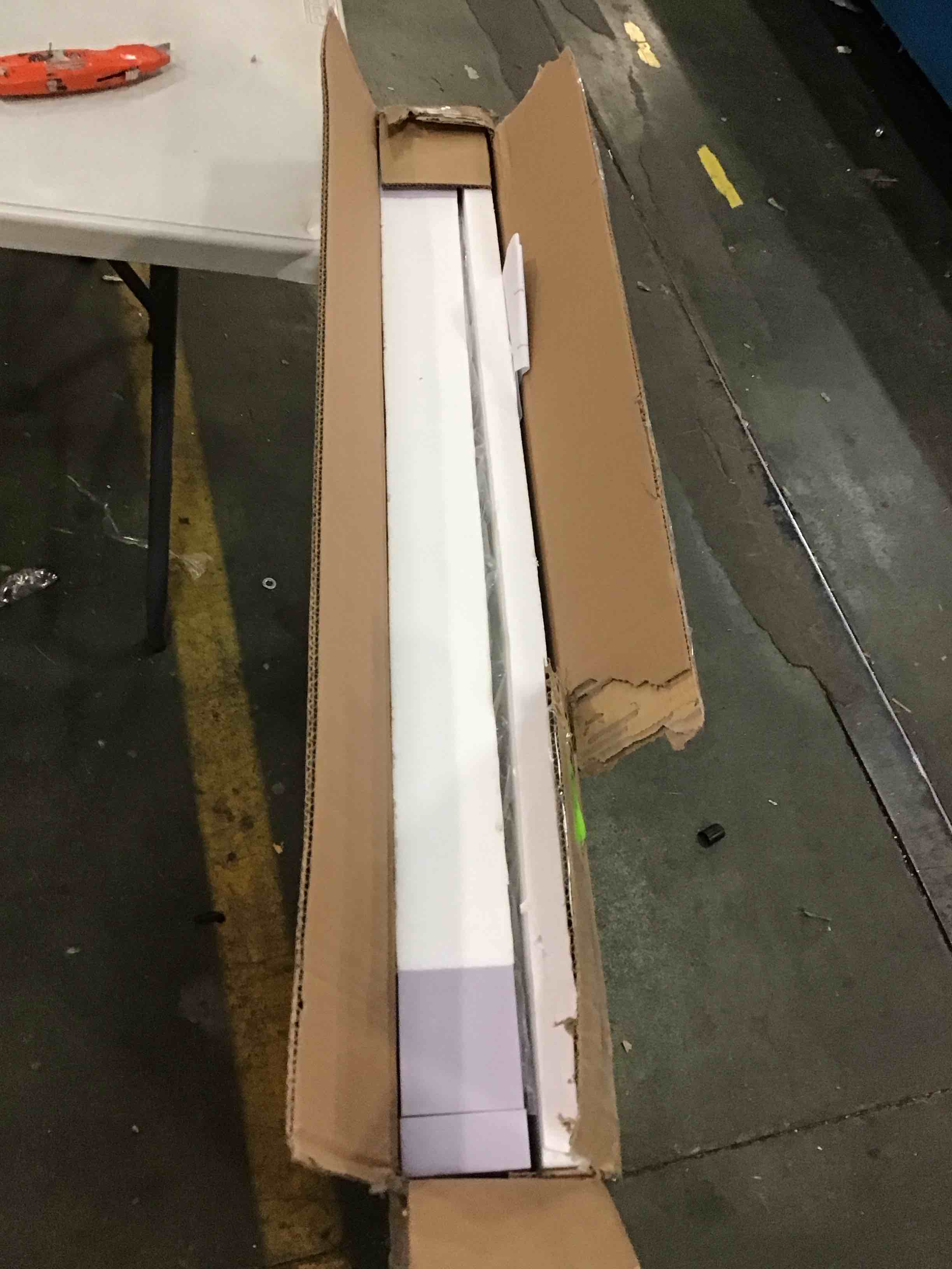 https://s3.amazonaws.com/lotting-images-prod/bidfta/BLU5822646_1706031297485.jpeg