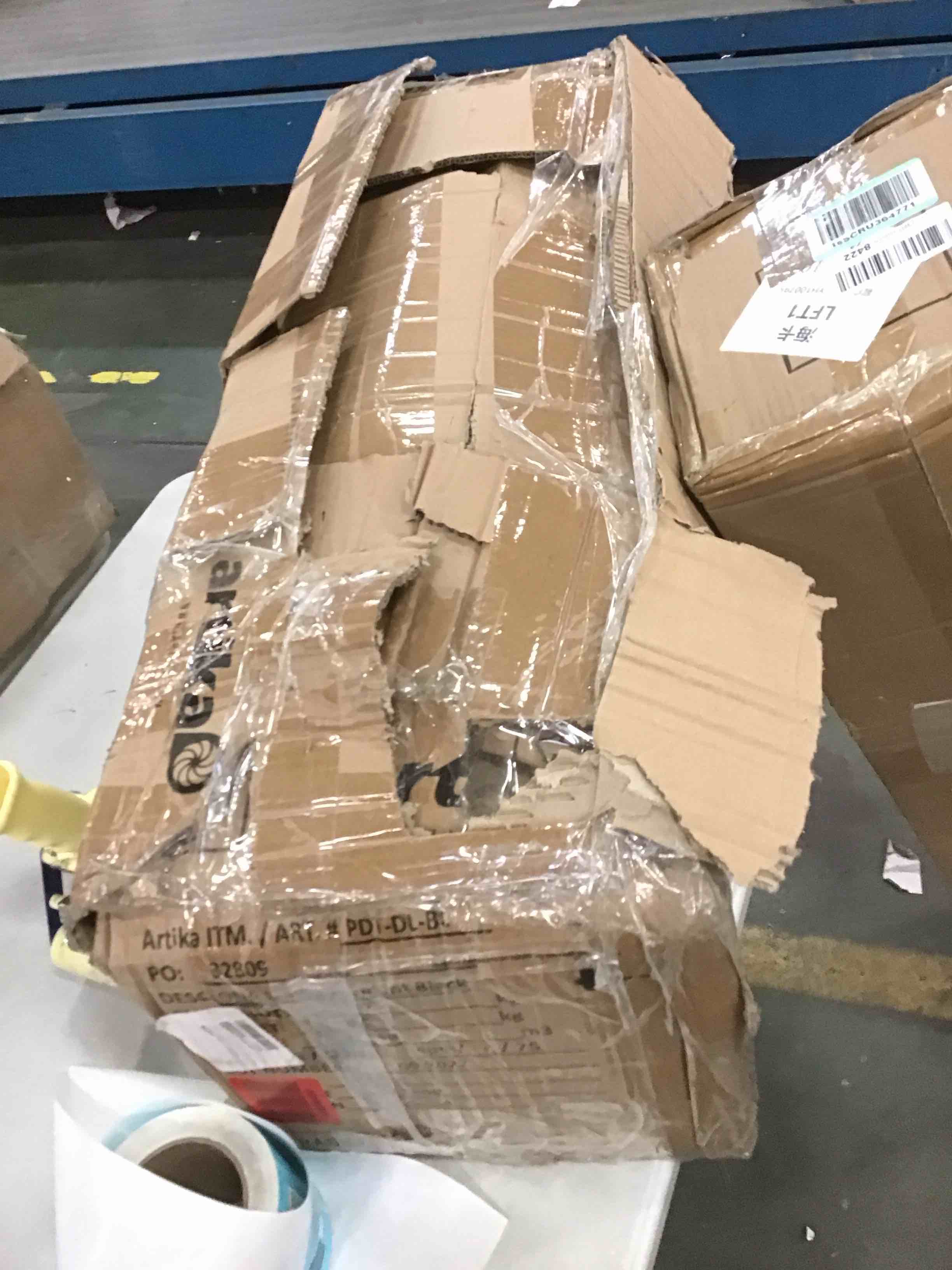 https://s3.amazonaws.com/lotting-images-prod/bidfta/BLU5822682_1706036449777.jpeg