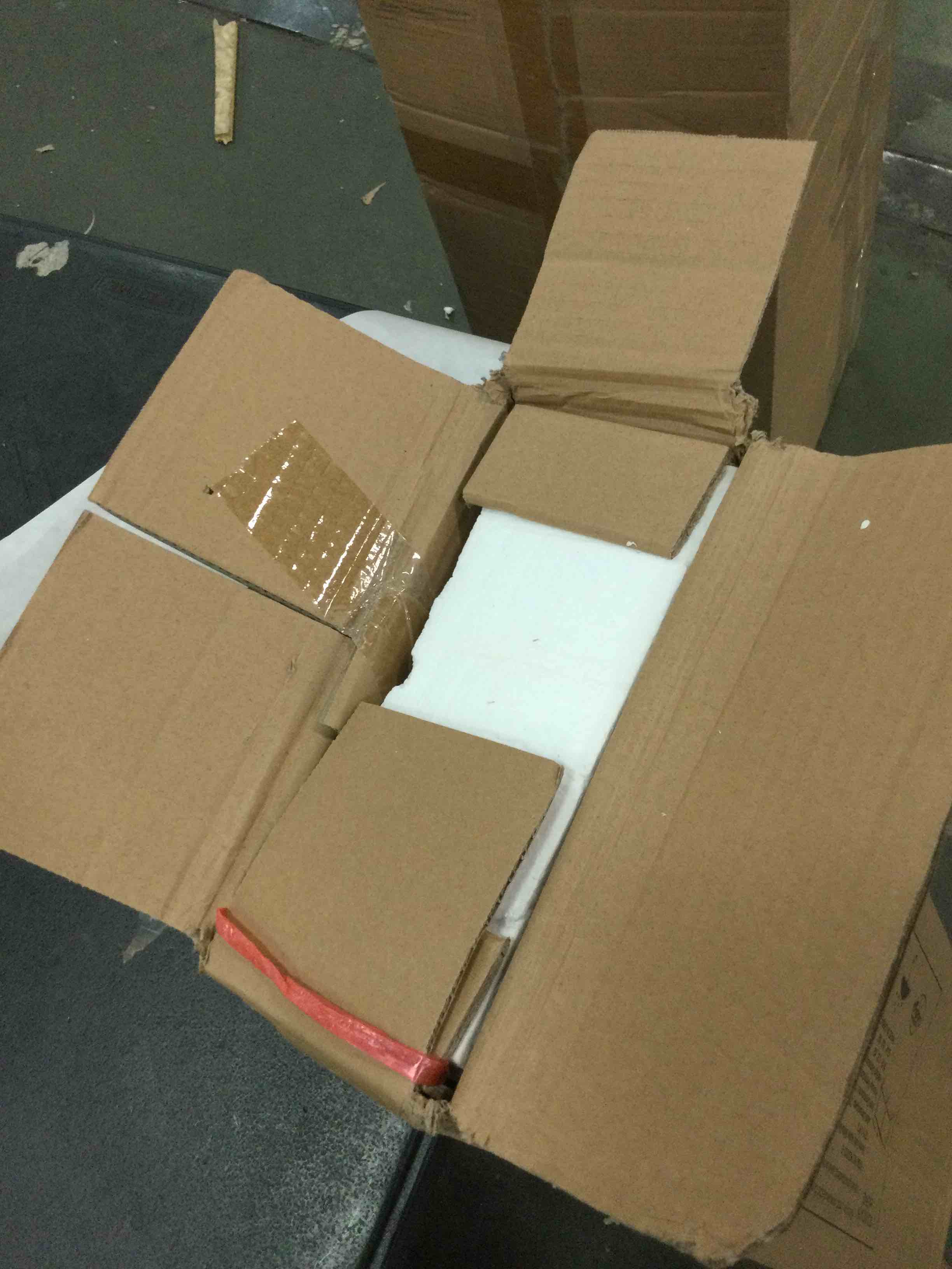 https://s3.amazonaws.com/lotting-images-prod/bidfta/BLU5823034_1706193559522.jpeg