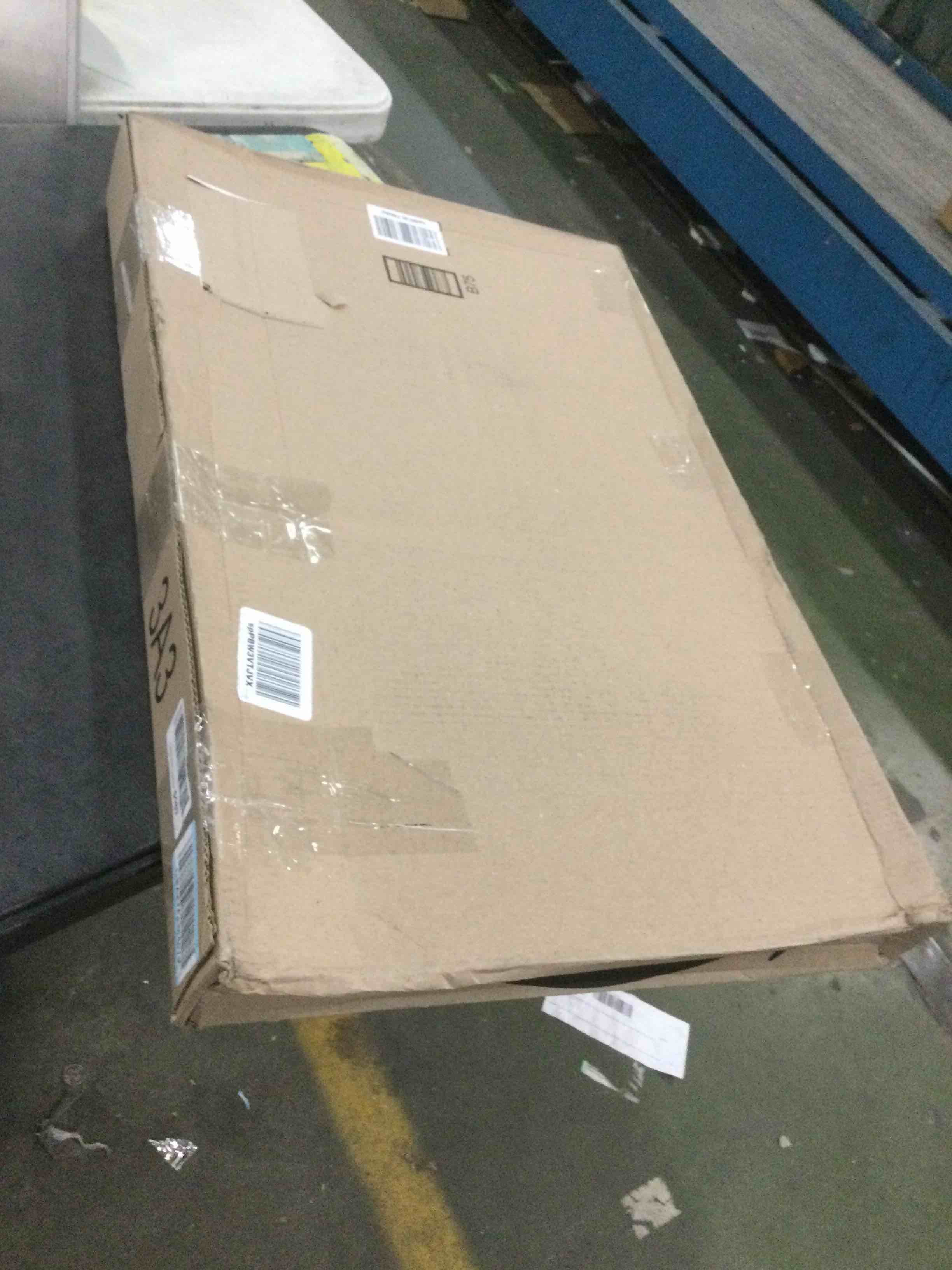 https://s3.amazonaws.com/lotting-images-prod/bidfta/BLU5823055_1706196943100.jpeg