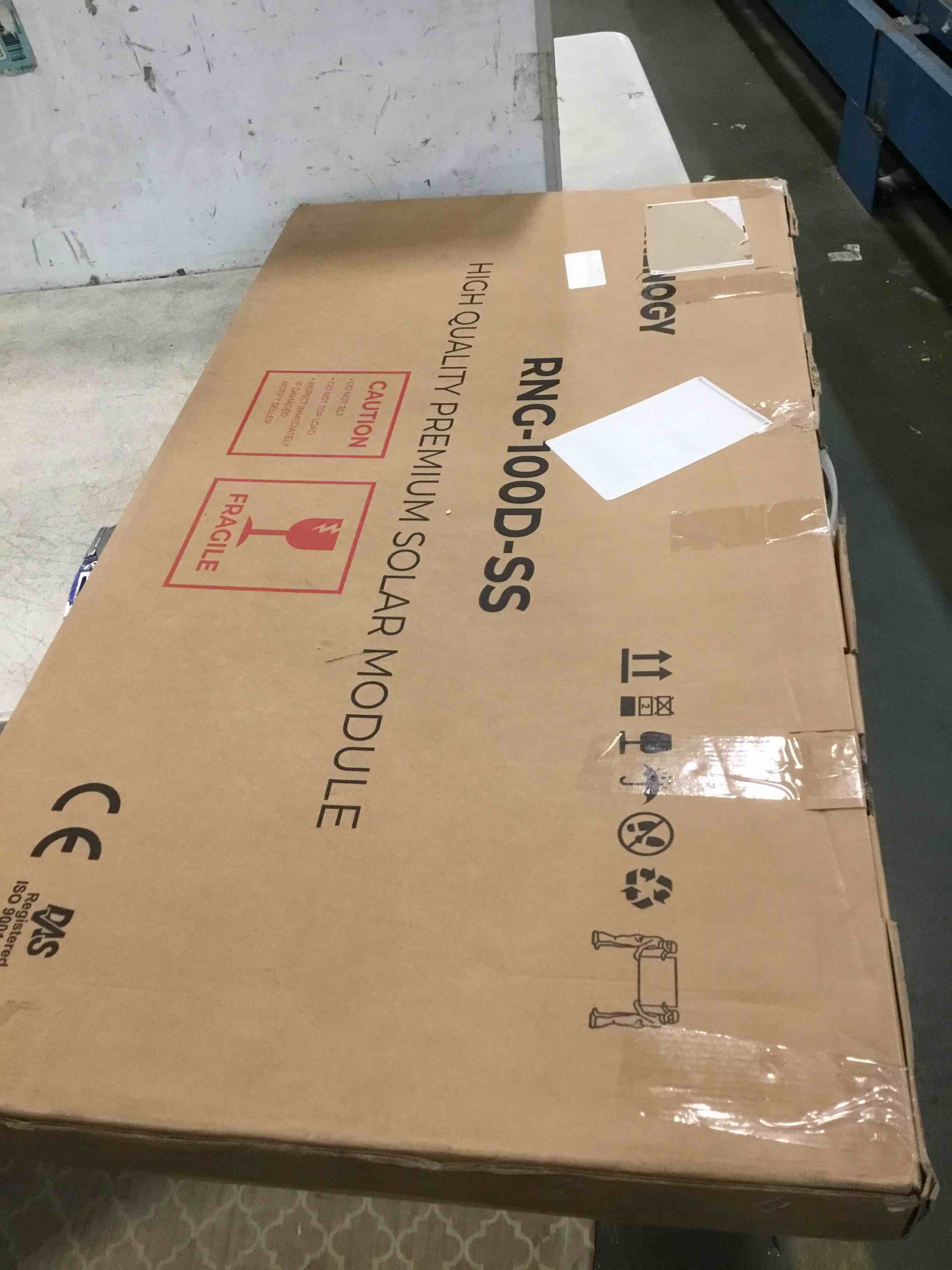 https://s3.amazonaws.com/lotting-images-prod/bidfta/BLU5825161_1706114334491.jpeg