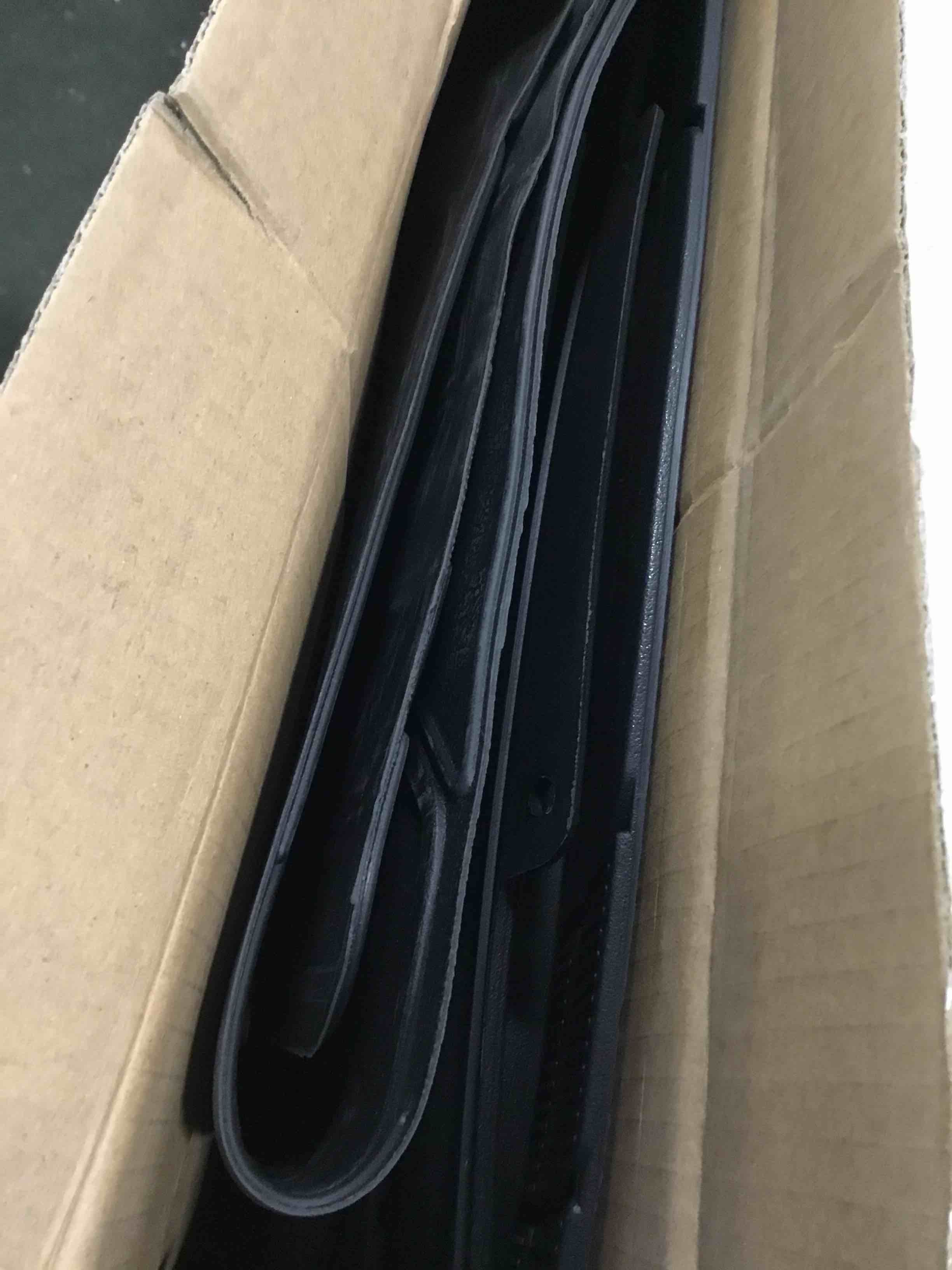 https://s3.amazonaws.com/lotting-images-prod/bidfta/BLU5825238_1706128081843.jpeg