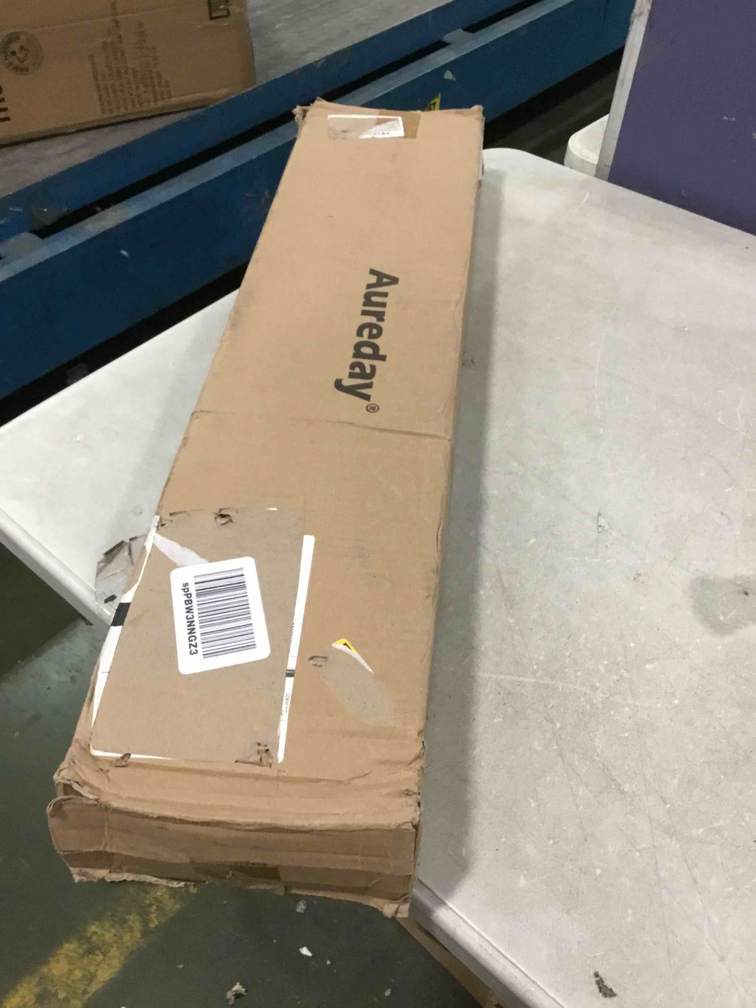 https://s3.amazonaws.com/lotting-images-prod/bidfta/BLU5825357_1706193894355.jpeg