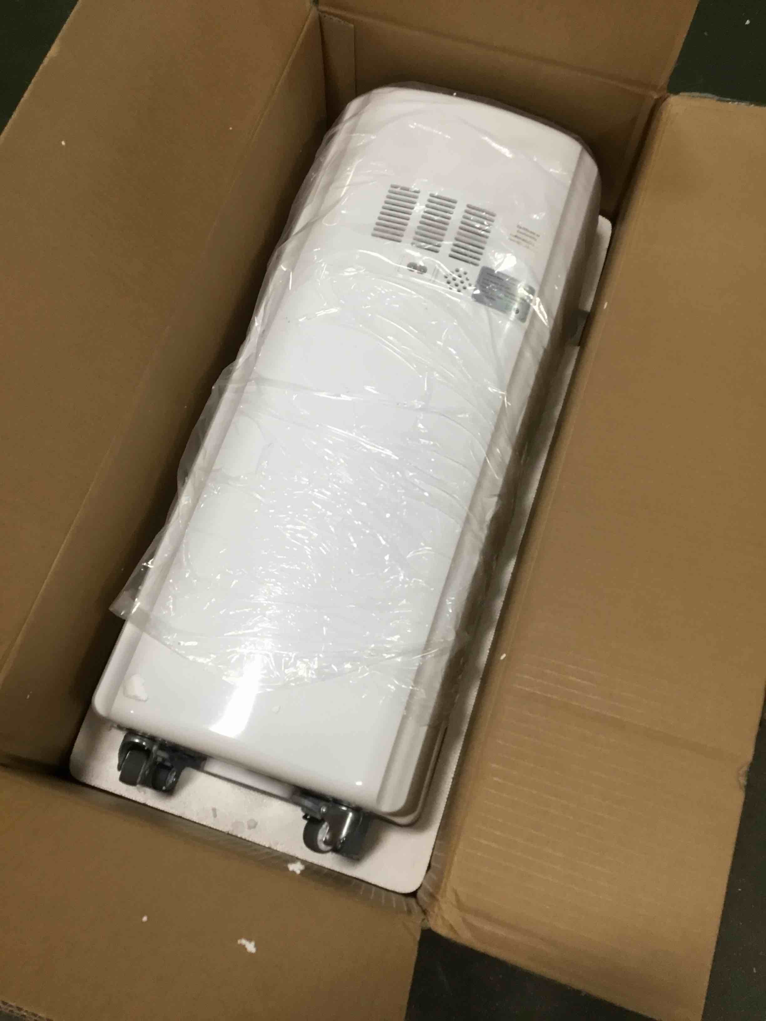https://s3.amazonaws.com/lotting-images-prod/bidfta/BLU5825384_1706197765698.jpeg