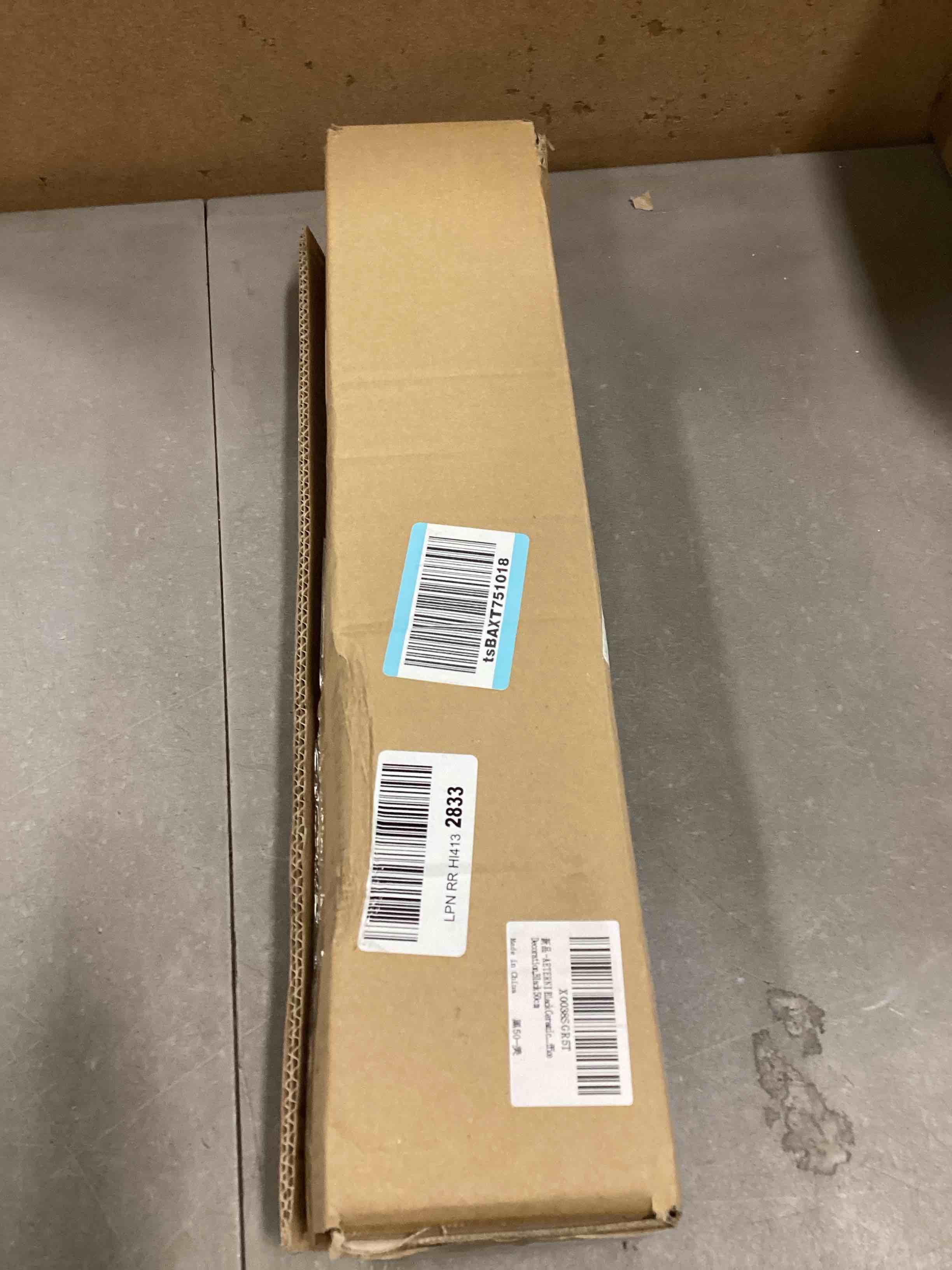 https://s3.amazonaws.com/lotting-images-prod/bidfta/BLU5825808_1706363050569.jpeg