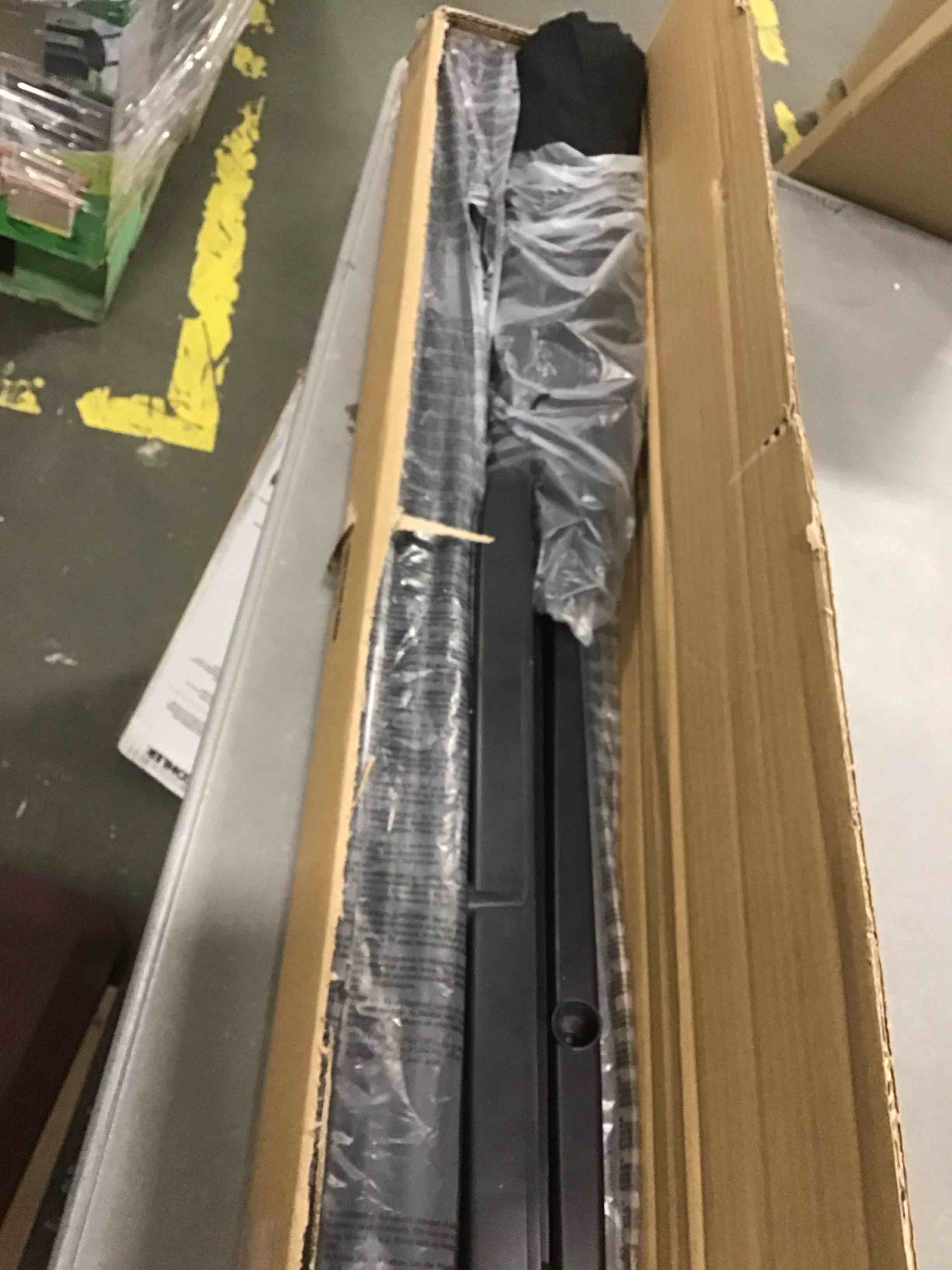 https://s3.amazonaws.com/lotting-images-prod/bidfta/BLU5826049_1706647052848.jpeg