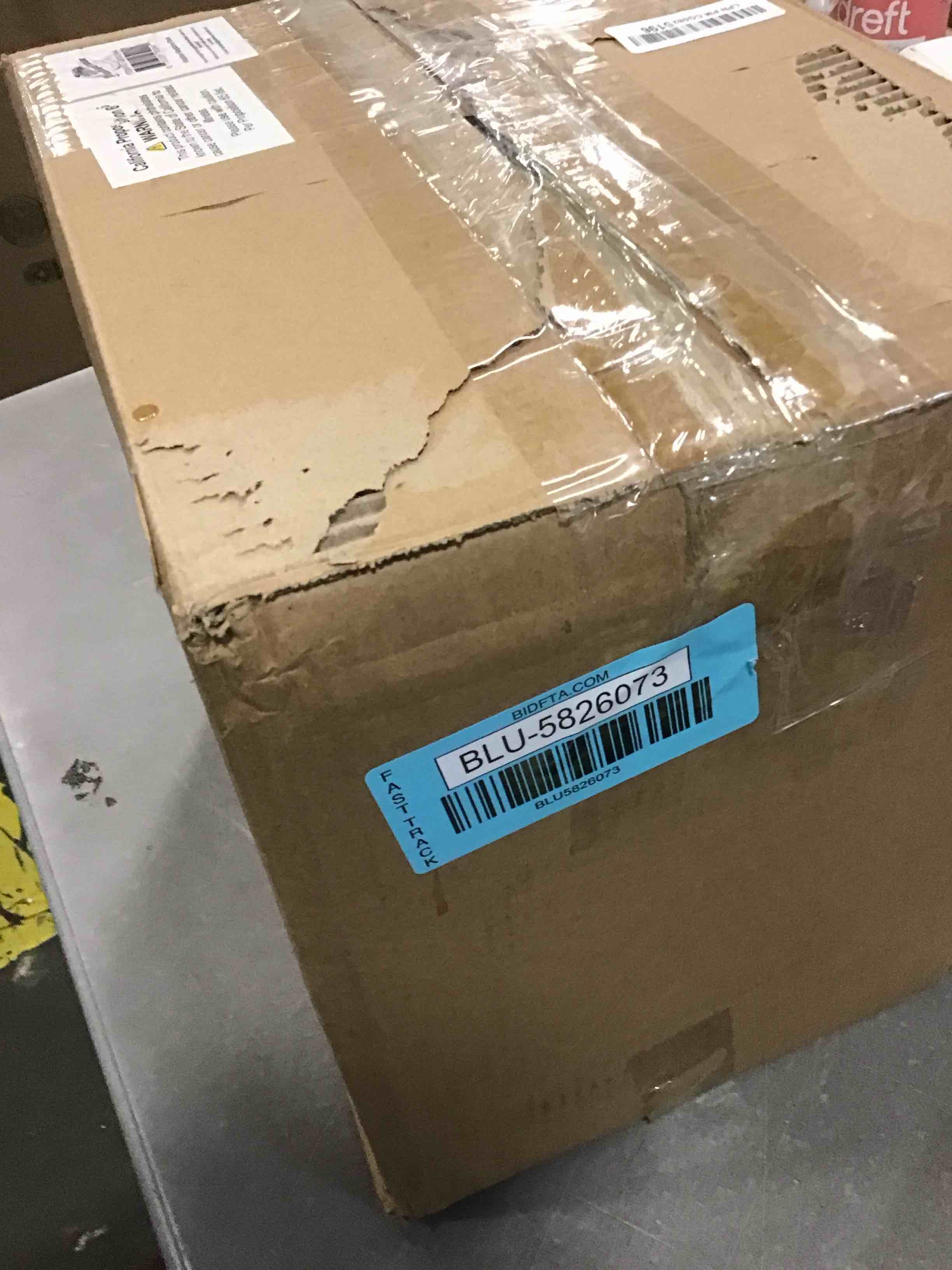 https://s3.amazonaws.com/lotting-images-prod/bidfta/BLU5826073_1706705271152.jpeg