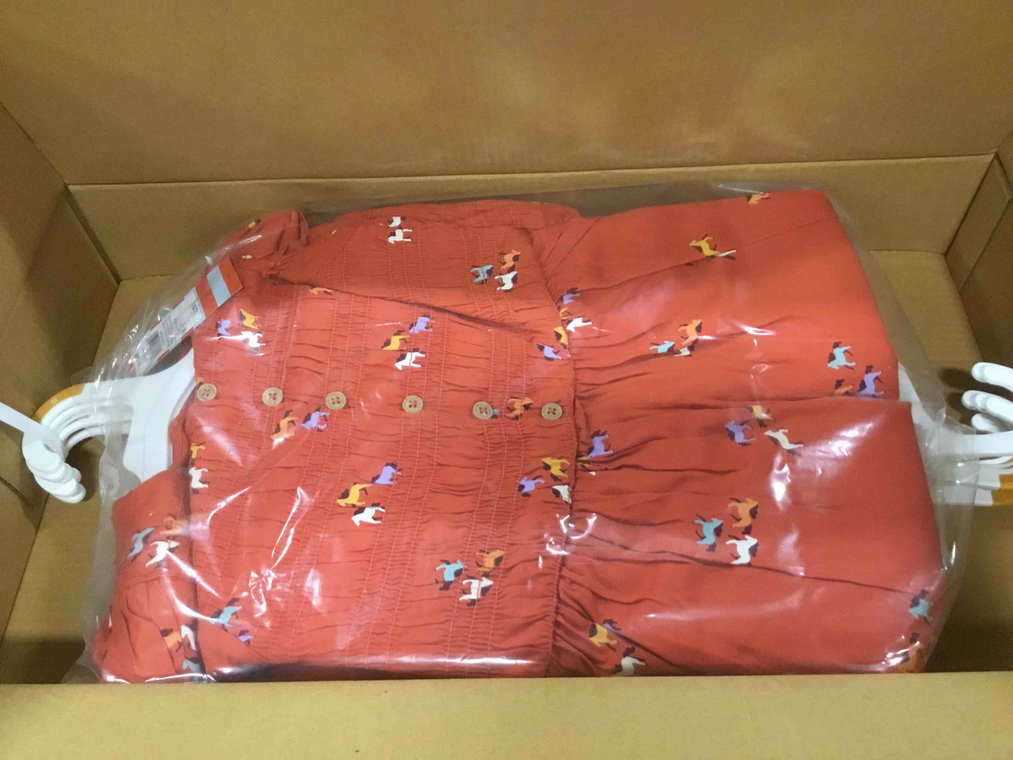 https://s3.amazonaws.com/lotting-images-prod/bidfta/BLU5826822_1706621131342.jpeg