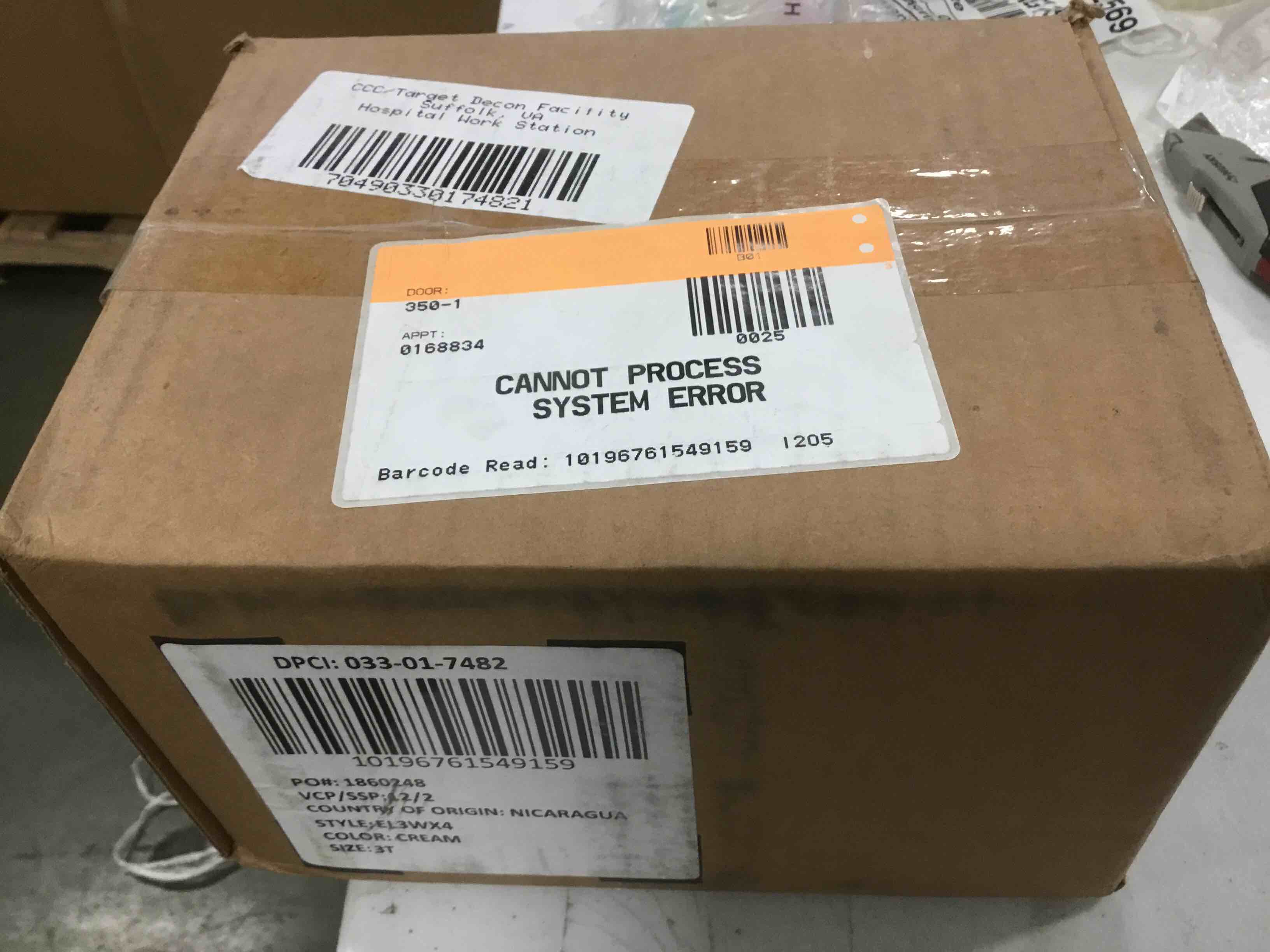 https://s3.amazonaws.com/lotting-images-prod/bidfta/BLU5826826_1706621369584.jpeg