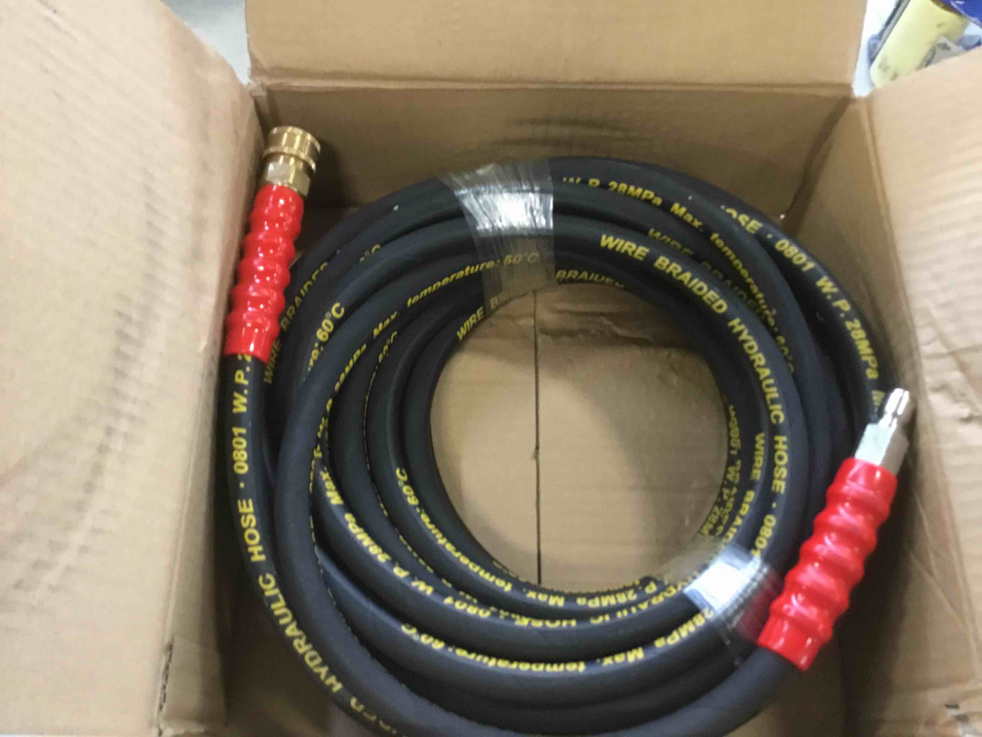 https://s3.amazonaws.com/lotting-images-prod/bidfta/BLU5826919_1706631458432.jpeg