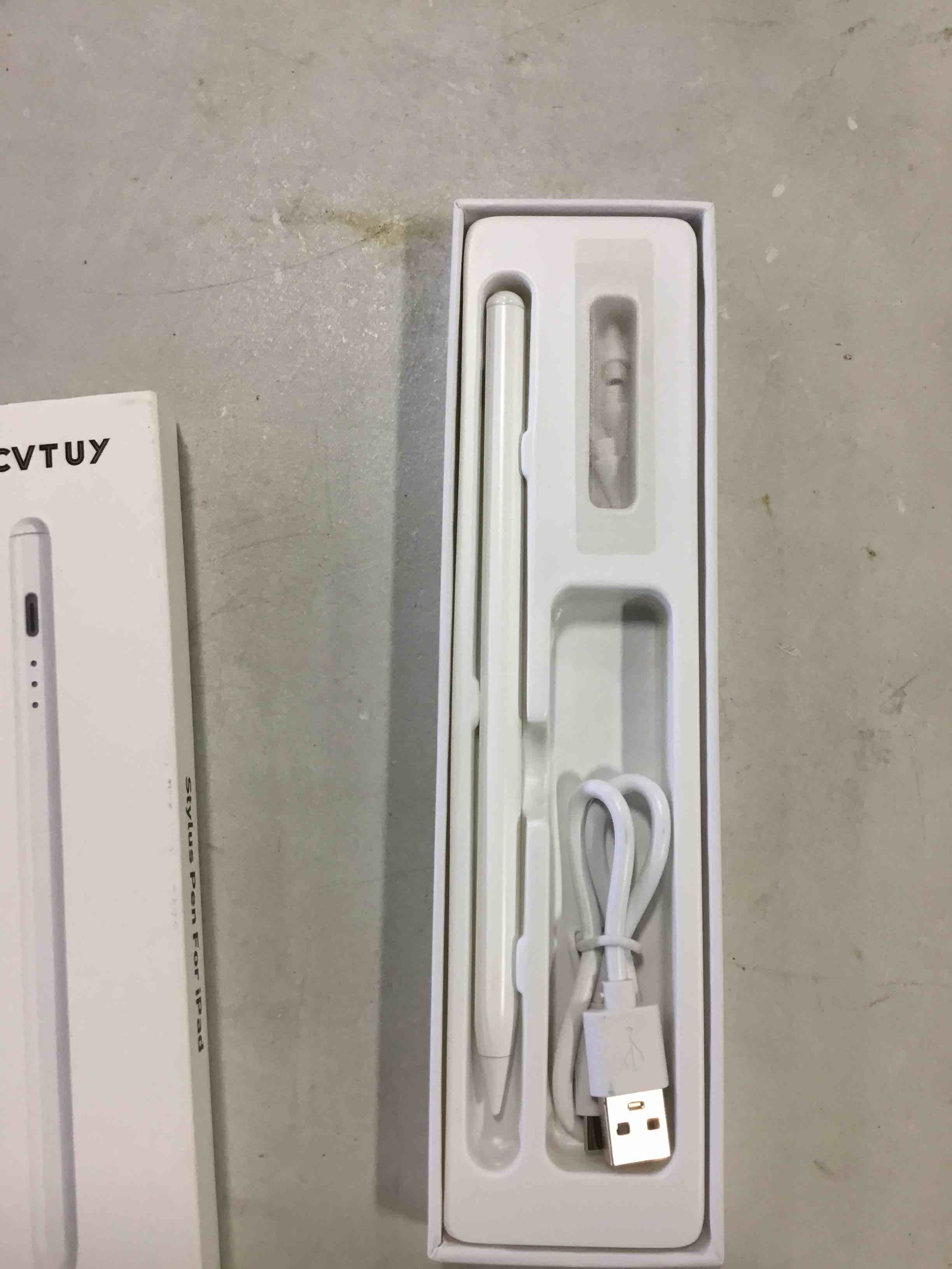 https://s3.amazonaws.com/lotting-images-prod/bidfta/BLU5827483_1706732385677.jpeg