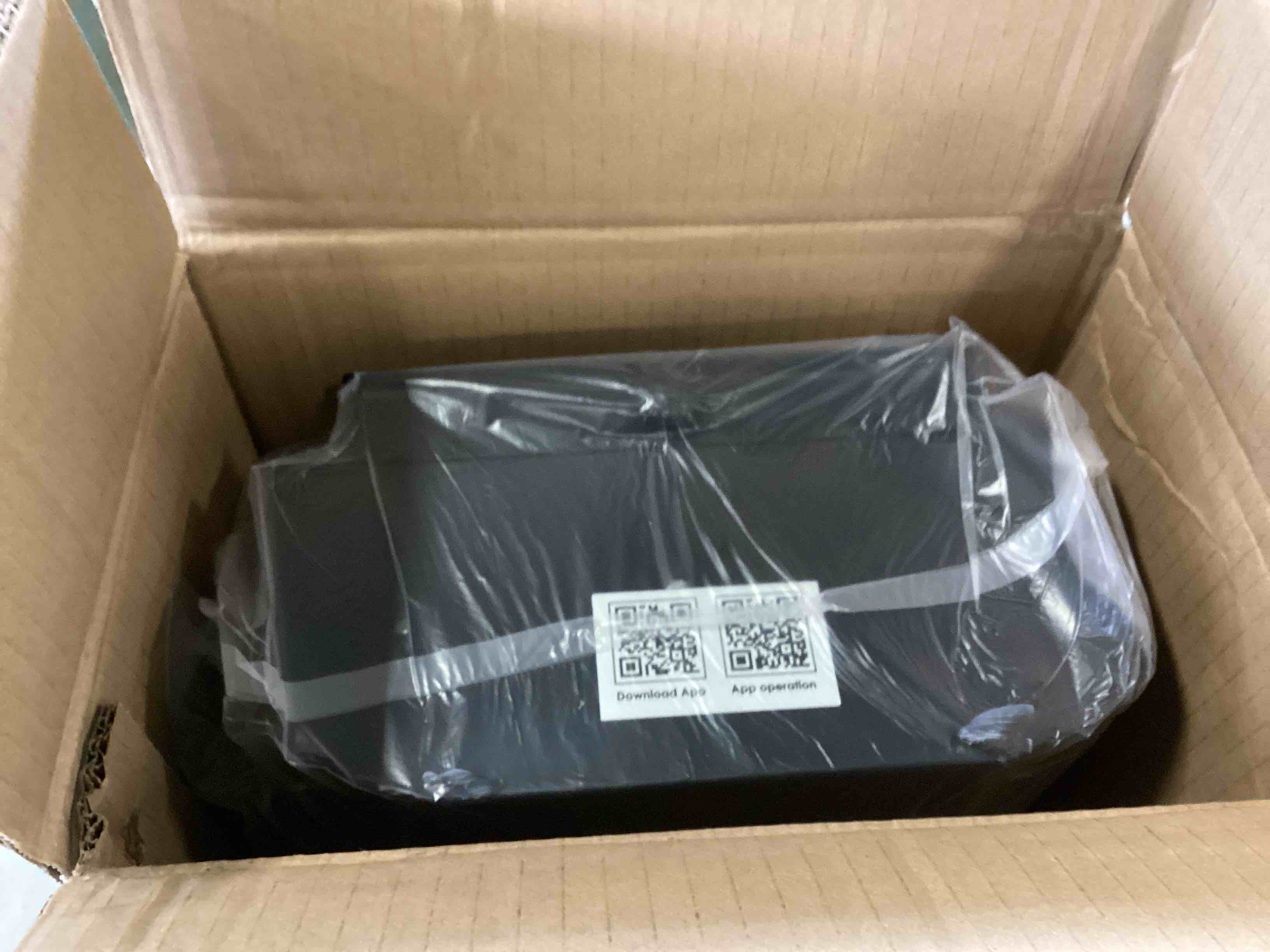 https://s3.amazonaws.com/lotting-images-prod/bidfta/BLU5827856_1706810612825.jpeg