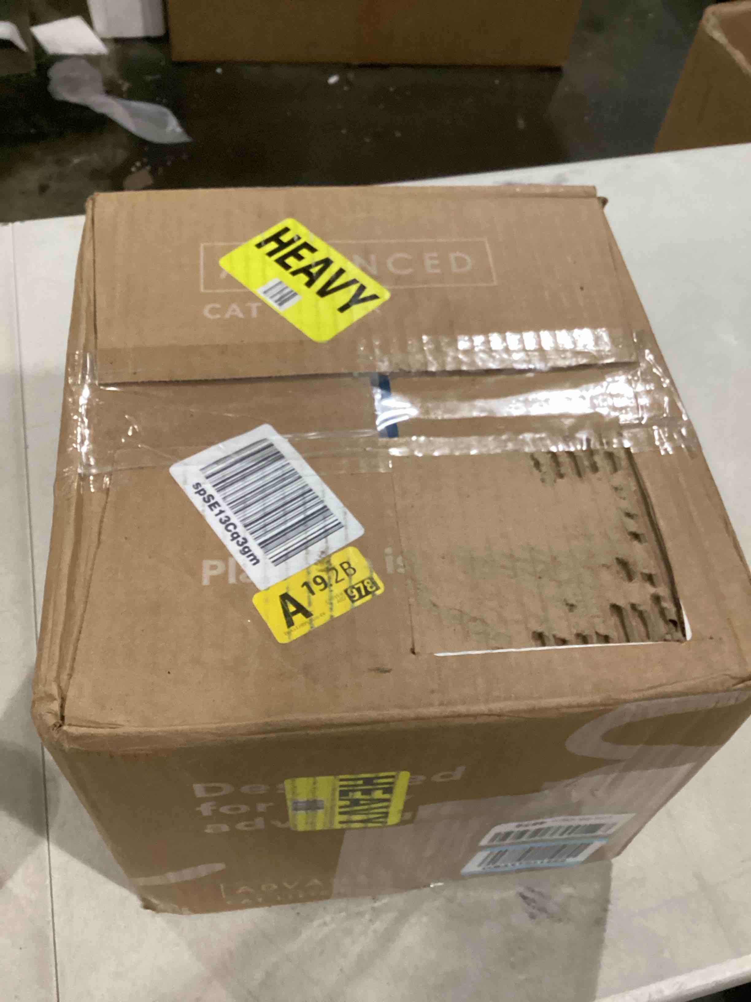 https://s3.amazonaws.com/lotting-images-prod/bidfta/BLU5827956_1717522359825.jpeg