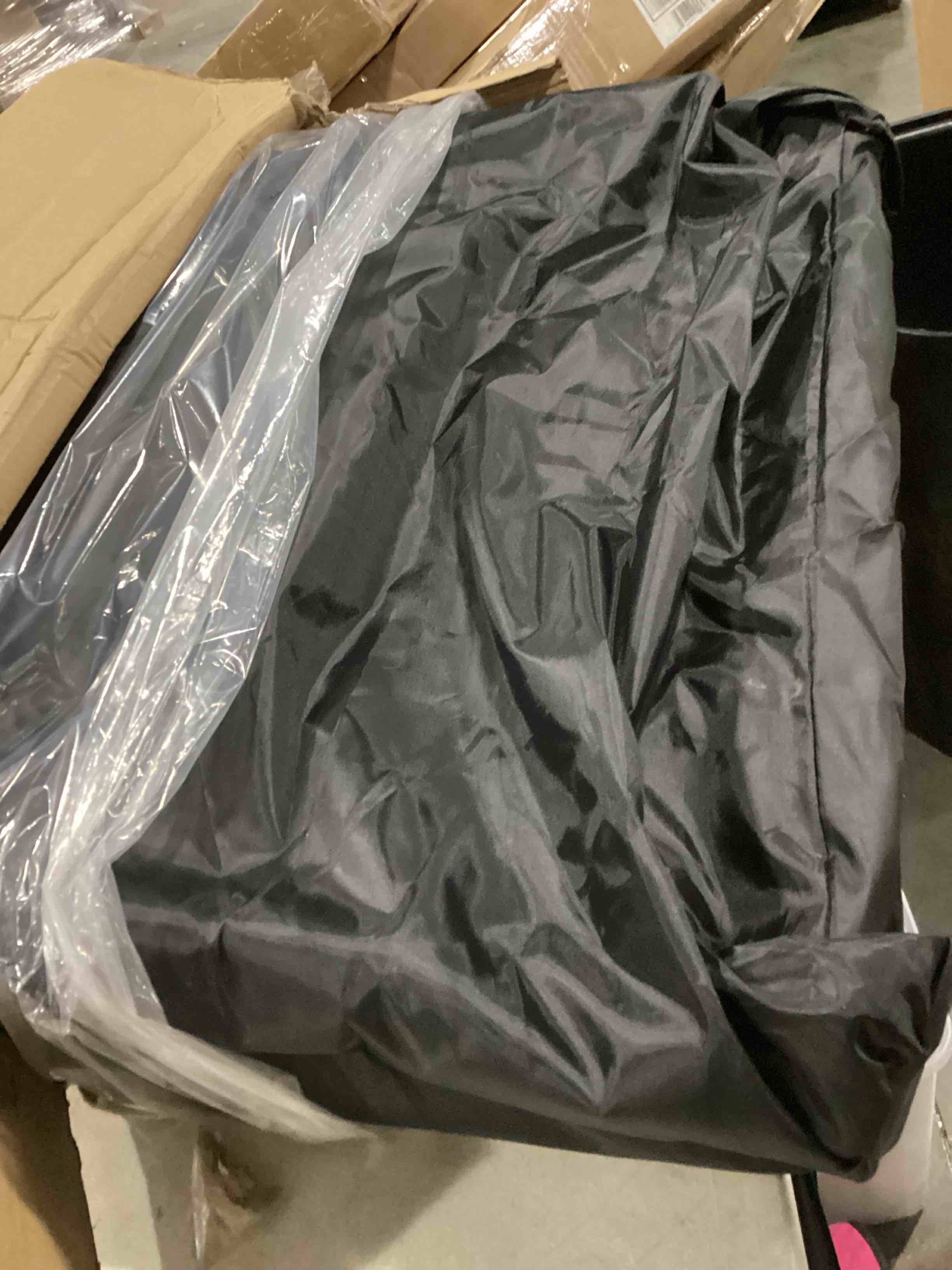 https://s3.amazonaws.com/lotting-images-prod/bidfta/BLU5828812_1718037785423.jpeg