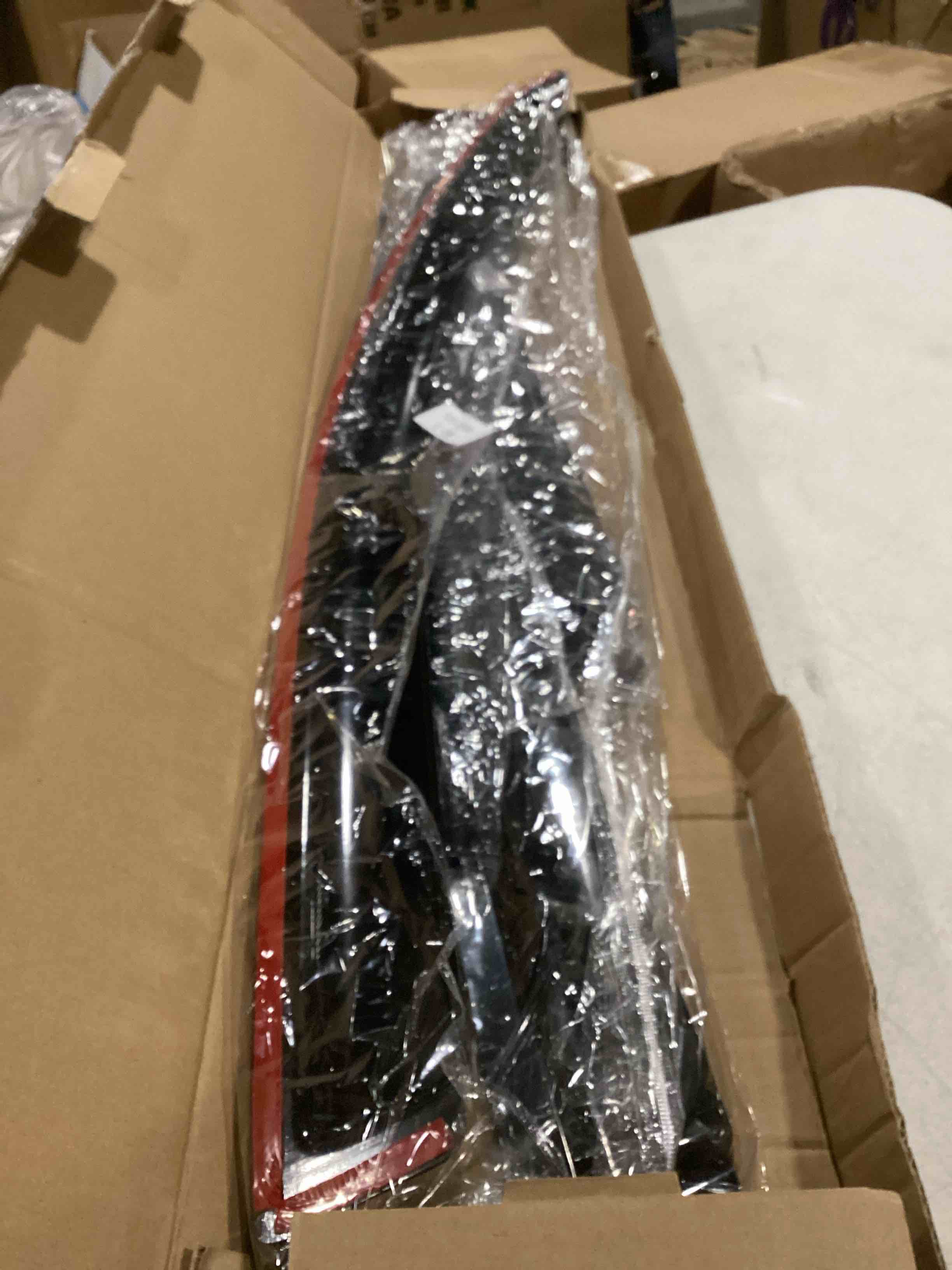 https://s3.amazonaws.com/lotting-images-prod/bidfta/BLU5829028_1718131887182.jpeg