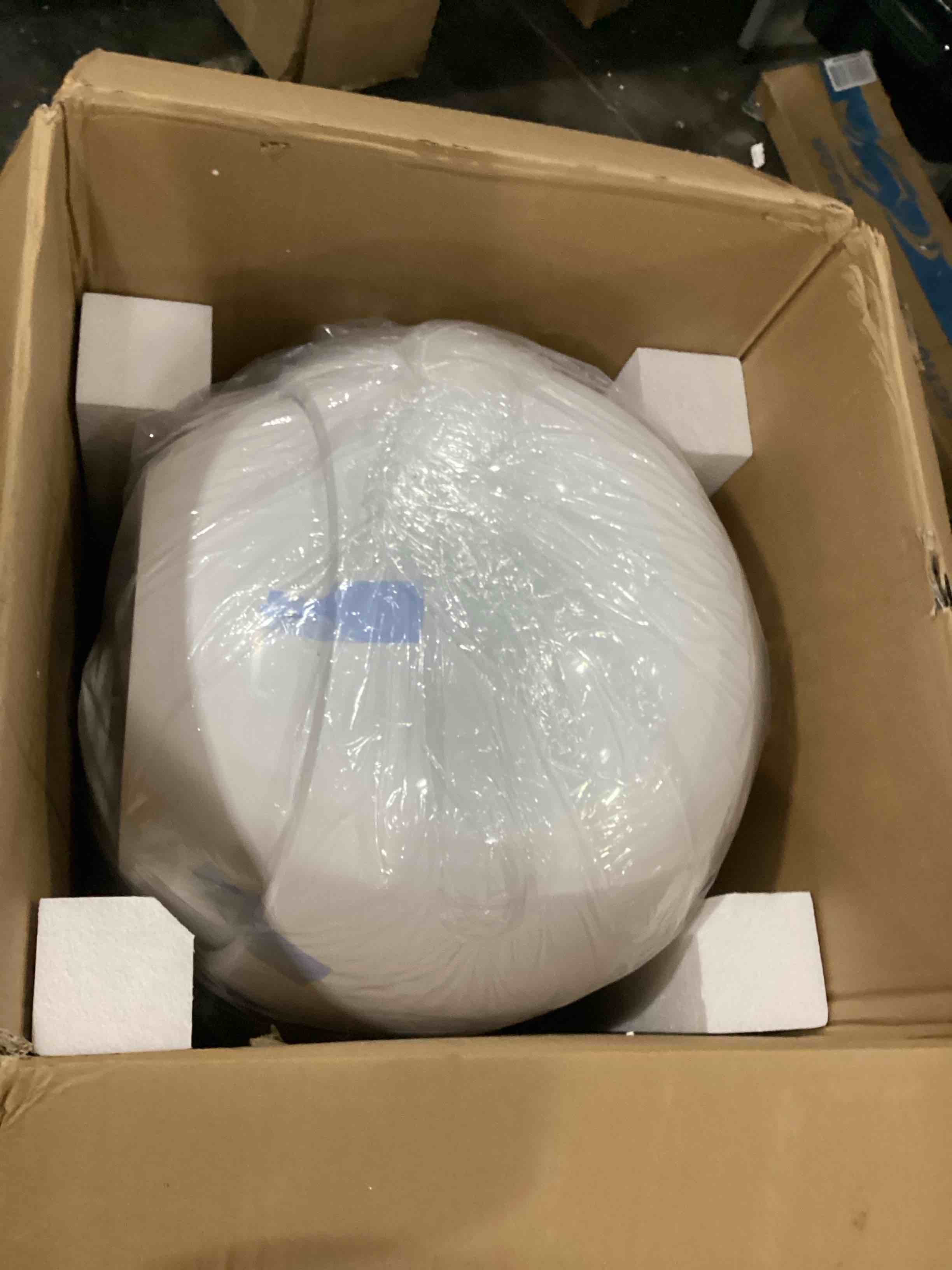 https://s3.amazonaws.com/lotting-images-prod/bidfta/BLU5829465_1717591690276.jpeg