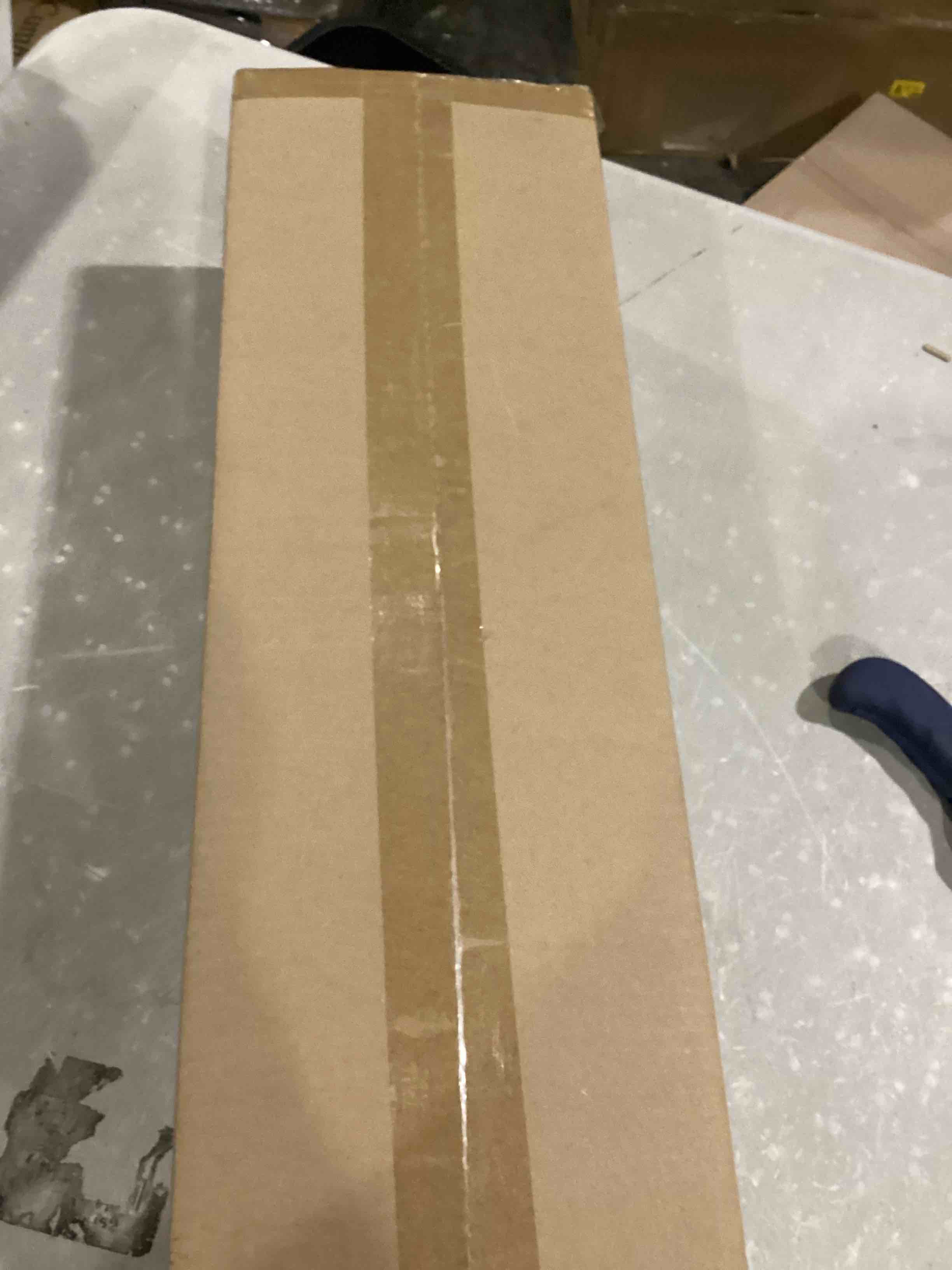 https://s3.amazonaws.com/lotting-images-prod/bidfta/BLU5829515_1717608092607.jpeg