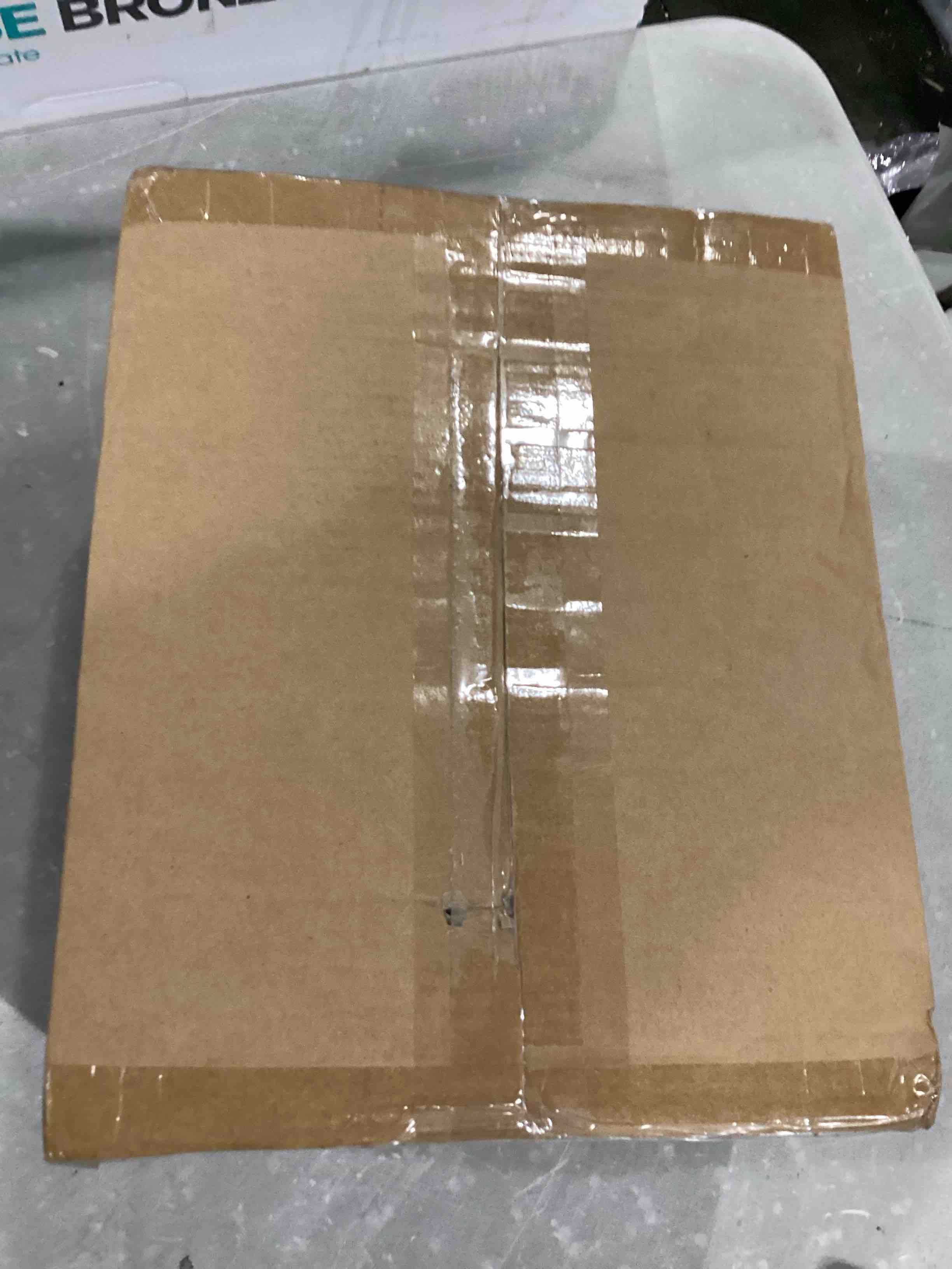 https://s3.amazonaws.com/lotting-images-prod/bidfta/BLU5829580_1717678097182.jpeg