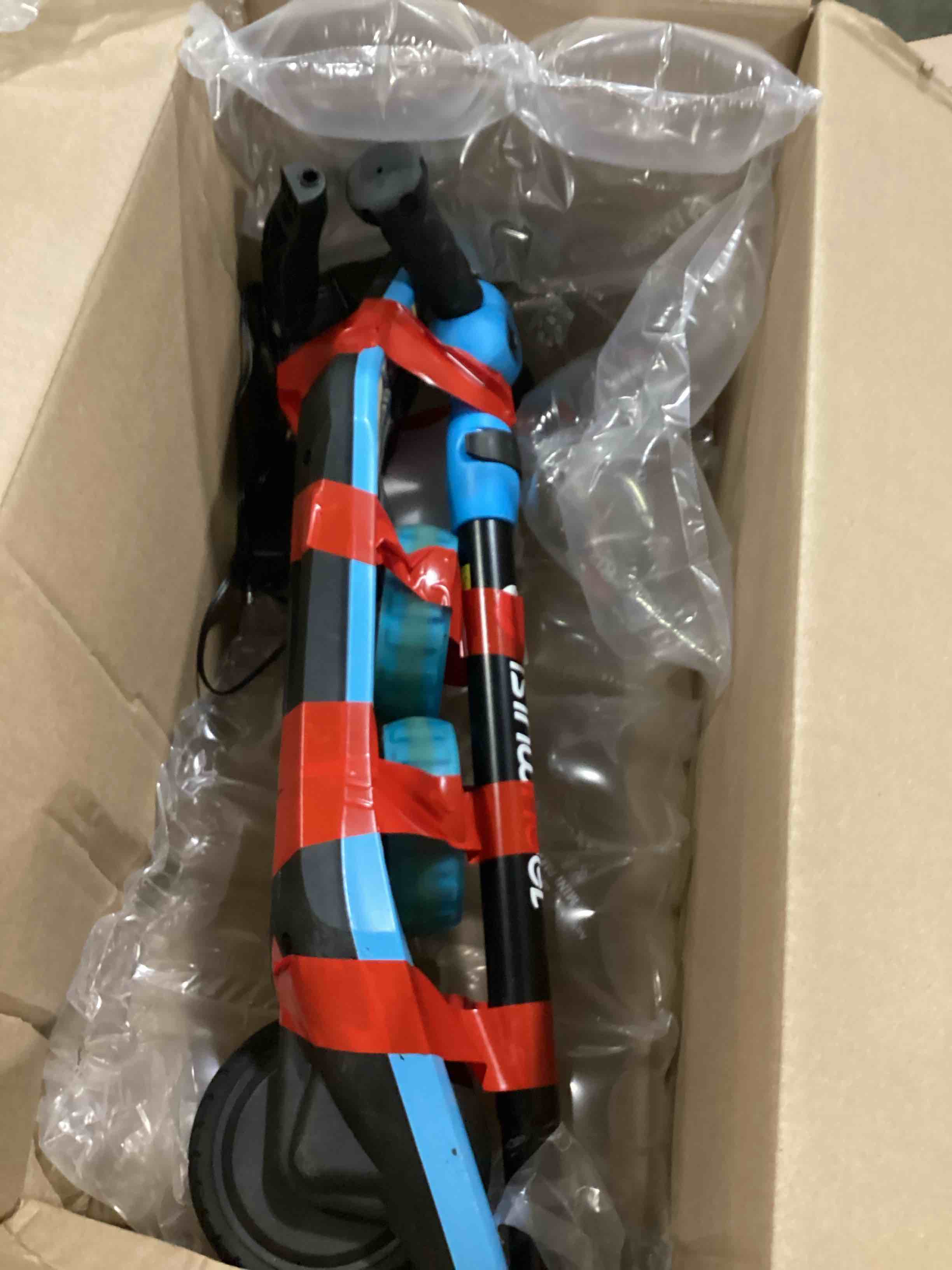 https://s3.amazonaws.com/lotting-images-prod/bidfta/BLU5829591_1717679985530.jpeg