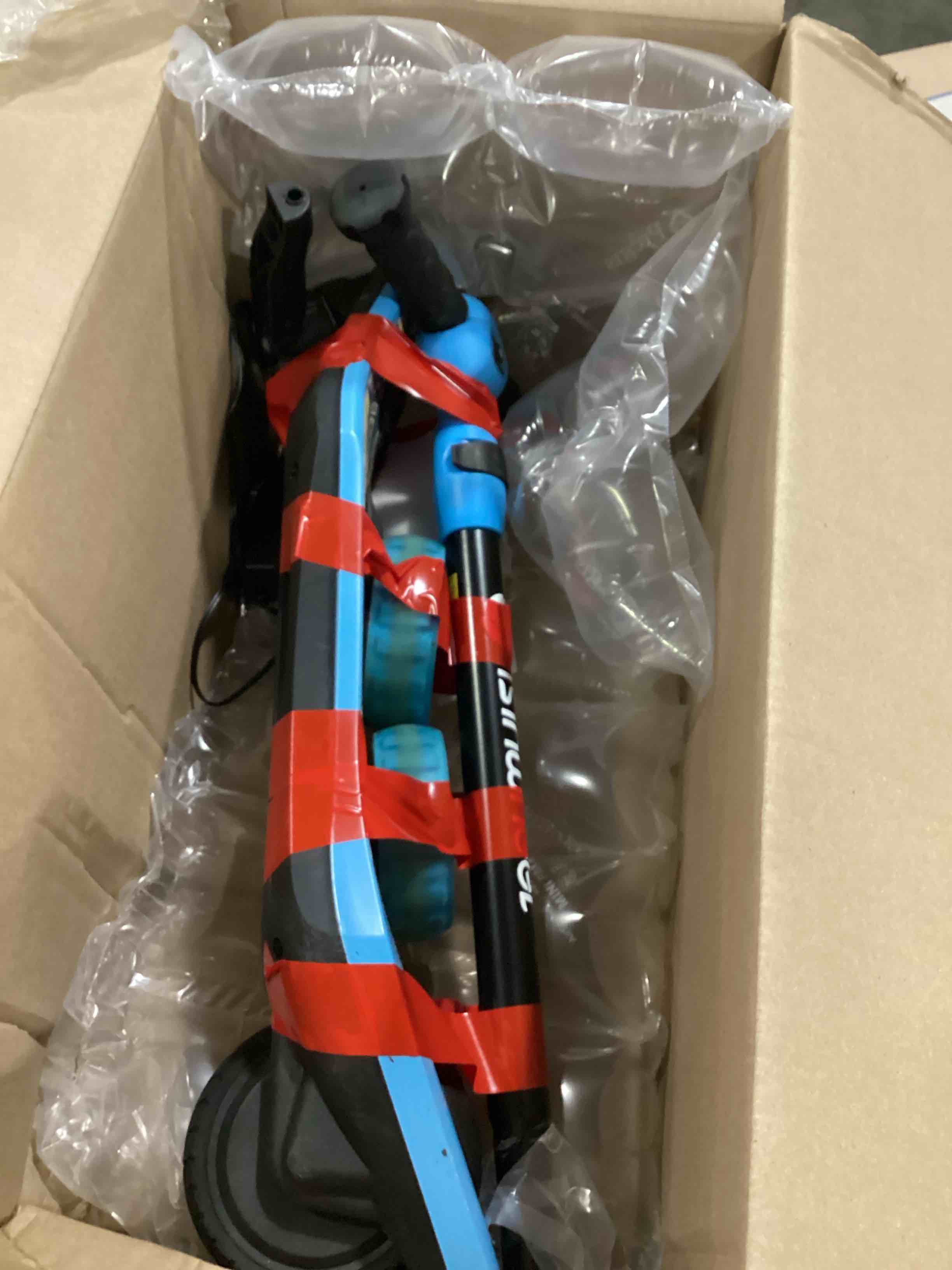 https://s3.amazonaws.com/lotting-images-prod/bidfta/BLU5829591_1717679986312.jpeg