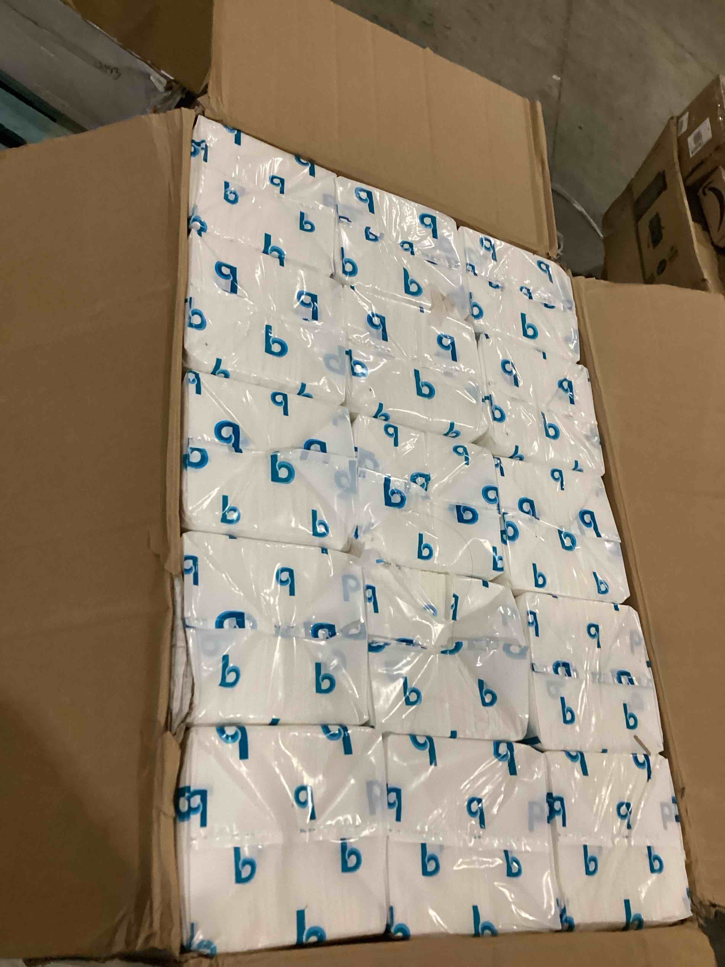 https://s3.amazonaws.com/lotting-images-prod/bidfta/BLU5829853_1718044729439.jpeg