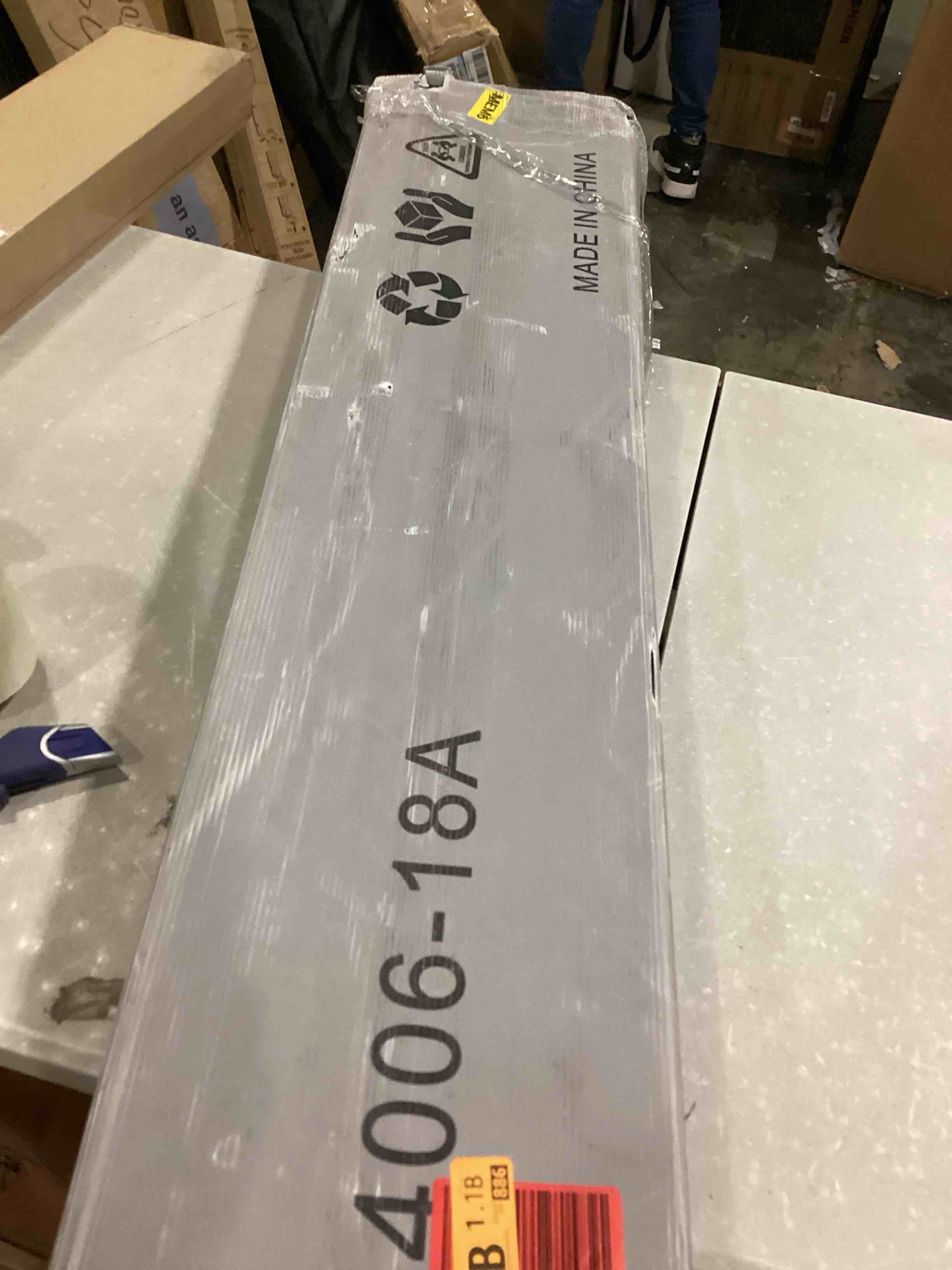 https://s3.amazonaws.com/lotting-images-prod/bidfta/BLU5829918_1718116049241.jpeg