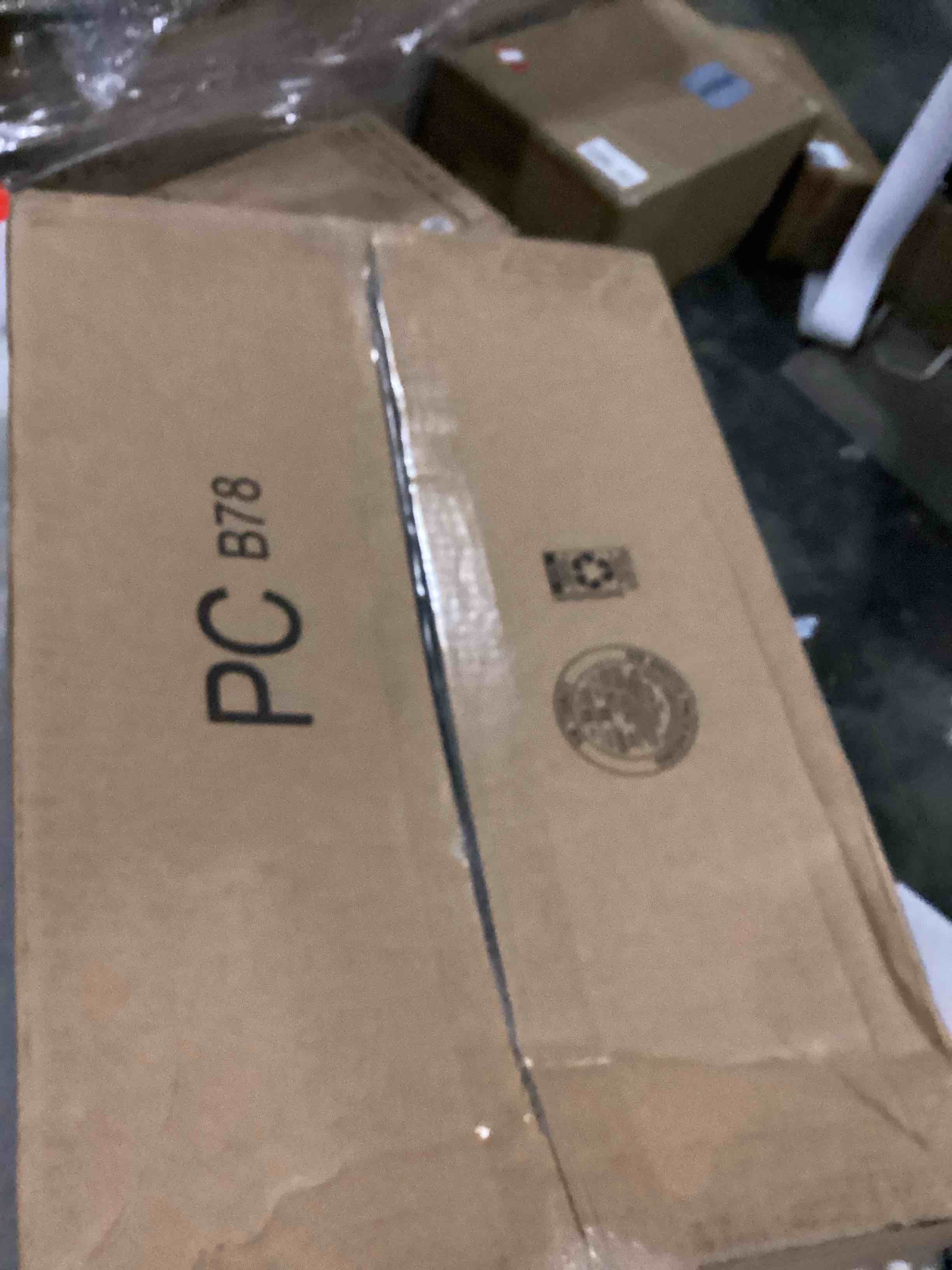 https://s3.amazonaws.com/lotting-images-prod/bidfta/BLU5830234_1718367855590.jpeg