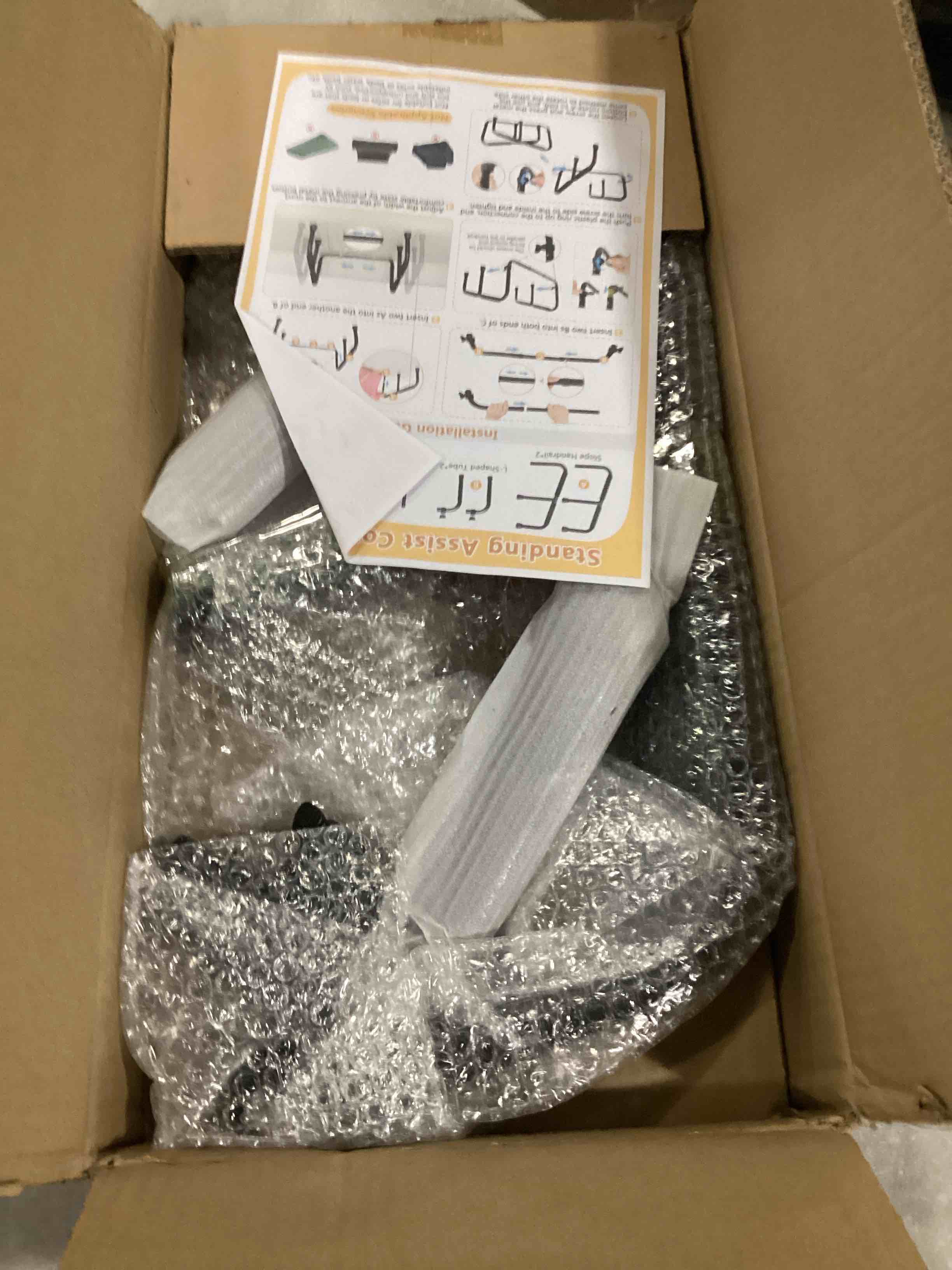 https://s3.amazonaws.com/lotting-images-prod/bidfta/BLU5830503_1718471206208.jpeg