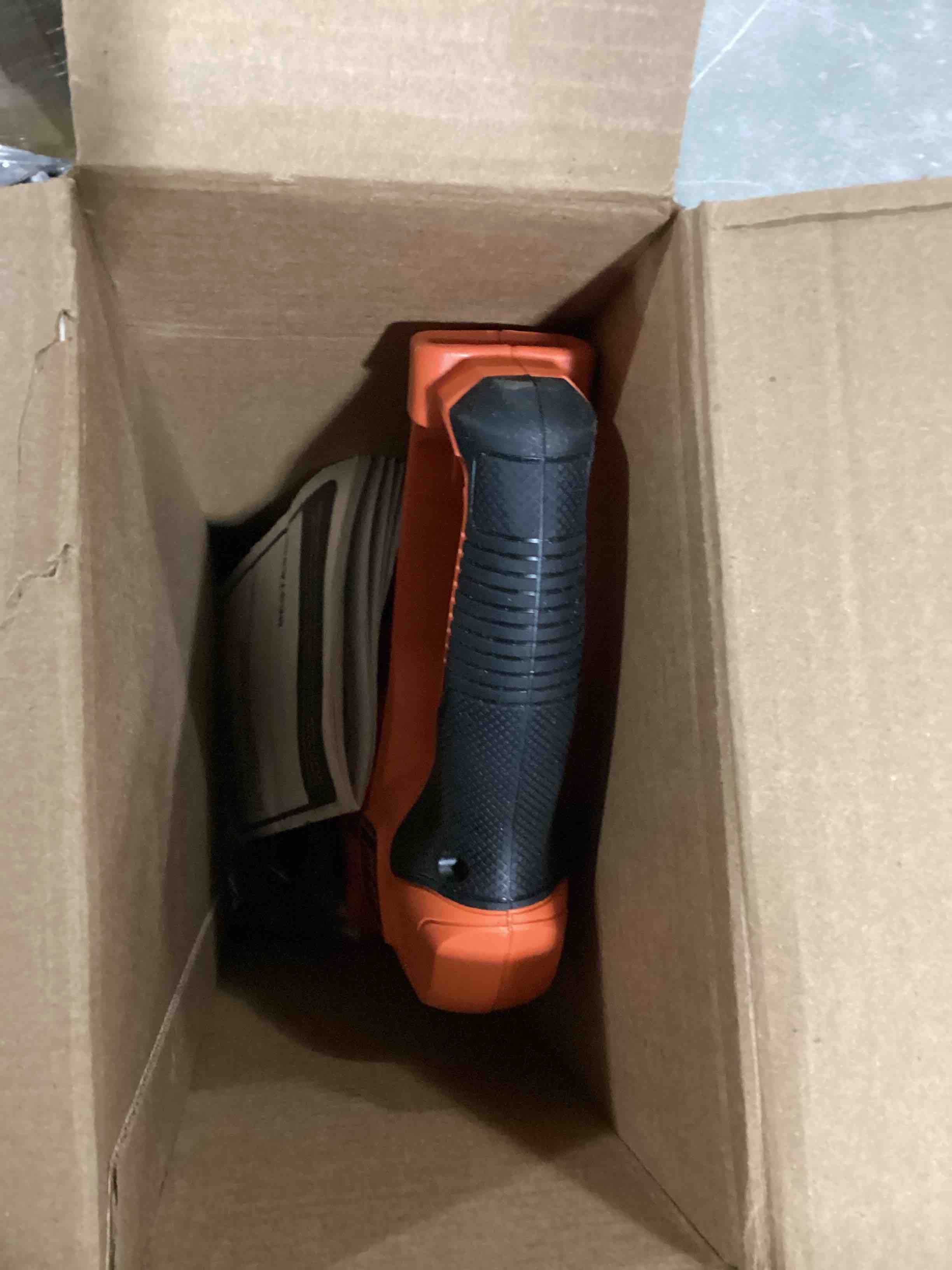 https://s3.amazonaws.com/lotting-images-prod/bidfta/BLU5830615_1718648625560.jpeg