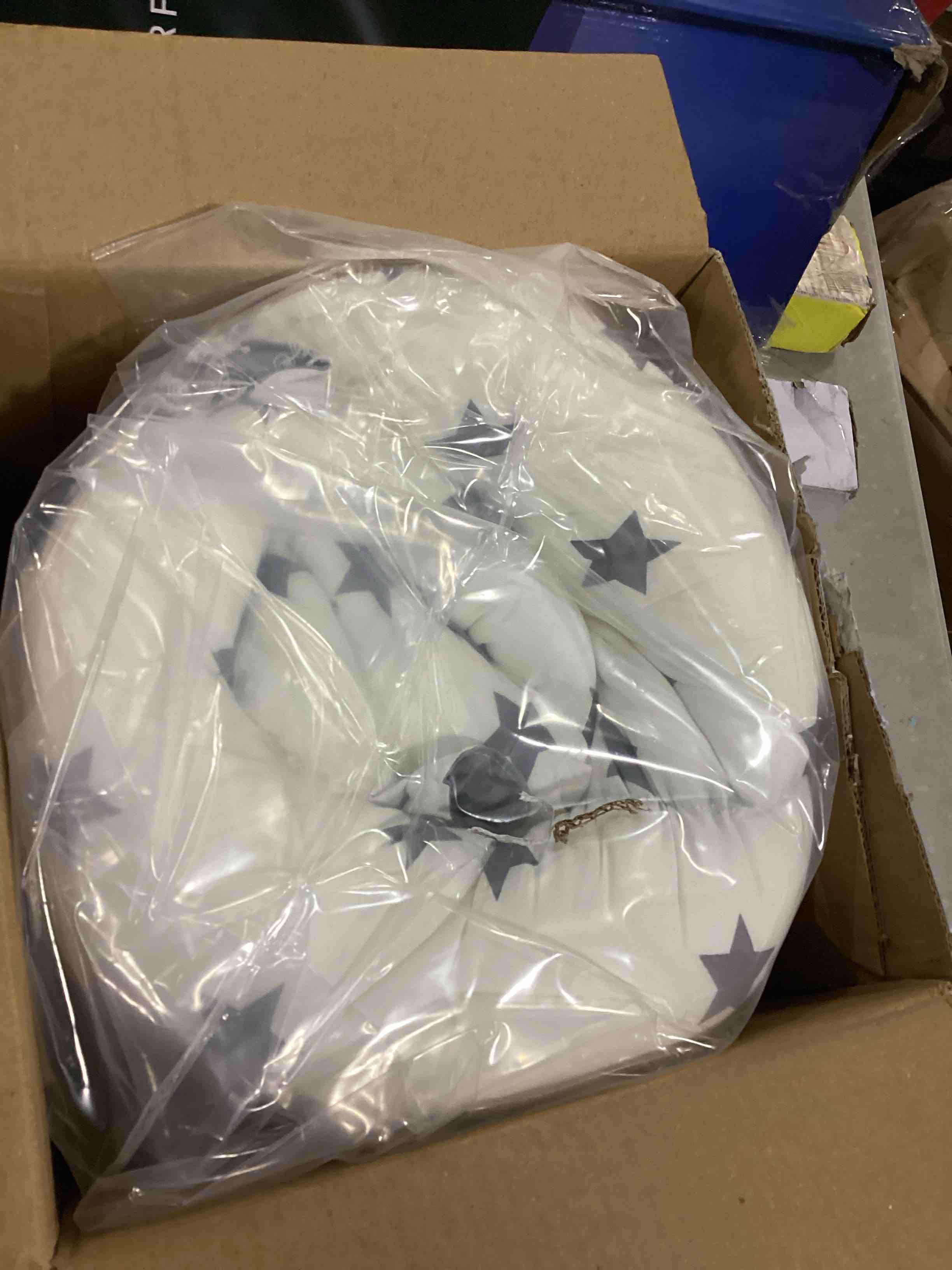 https://s3.amazonaws.com/lotting-images-prod/bidfta/BLU5830795_1718800037005.jpeg
