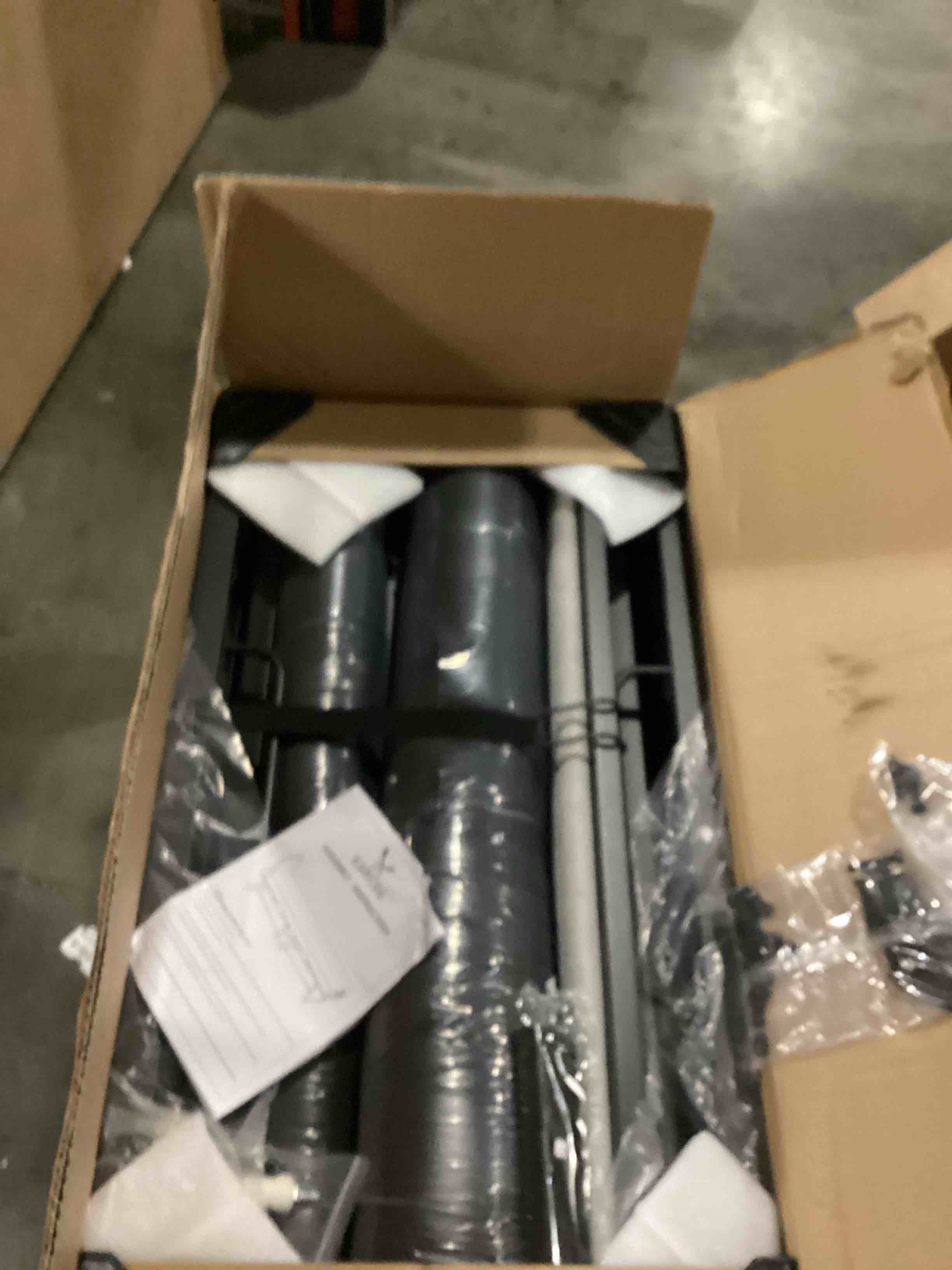 https://s3.amazonaws.com/lotting-images-prod/bidfta/BLU5833077_1718278734151.jpeg