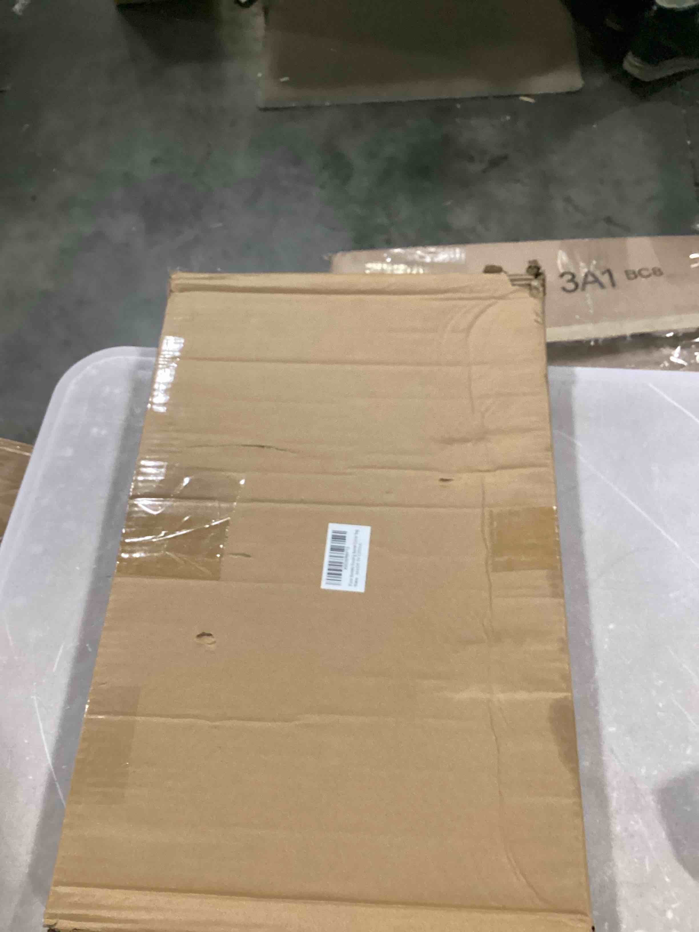 https://s3.amazonaws.com/lotting-images-prod/bidfta/BLU5833244_1718370326701.jpeg