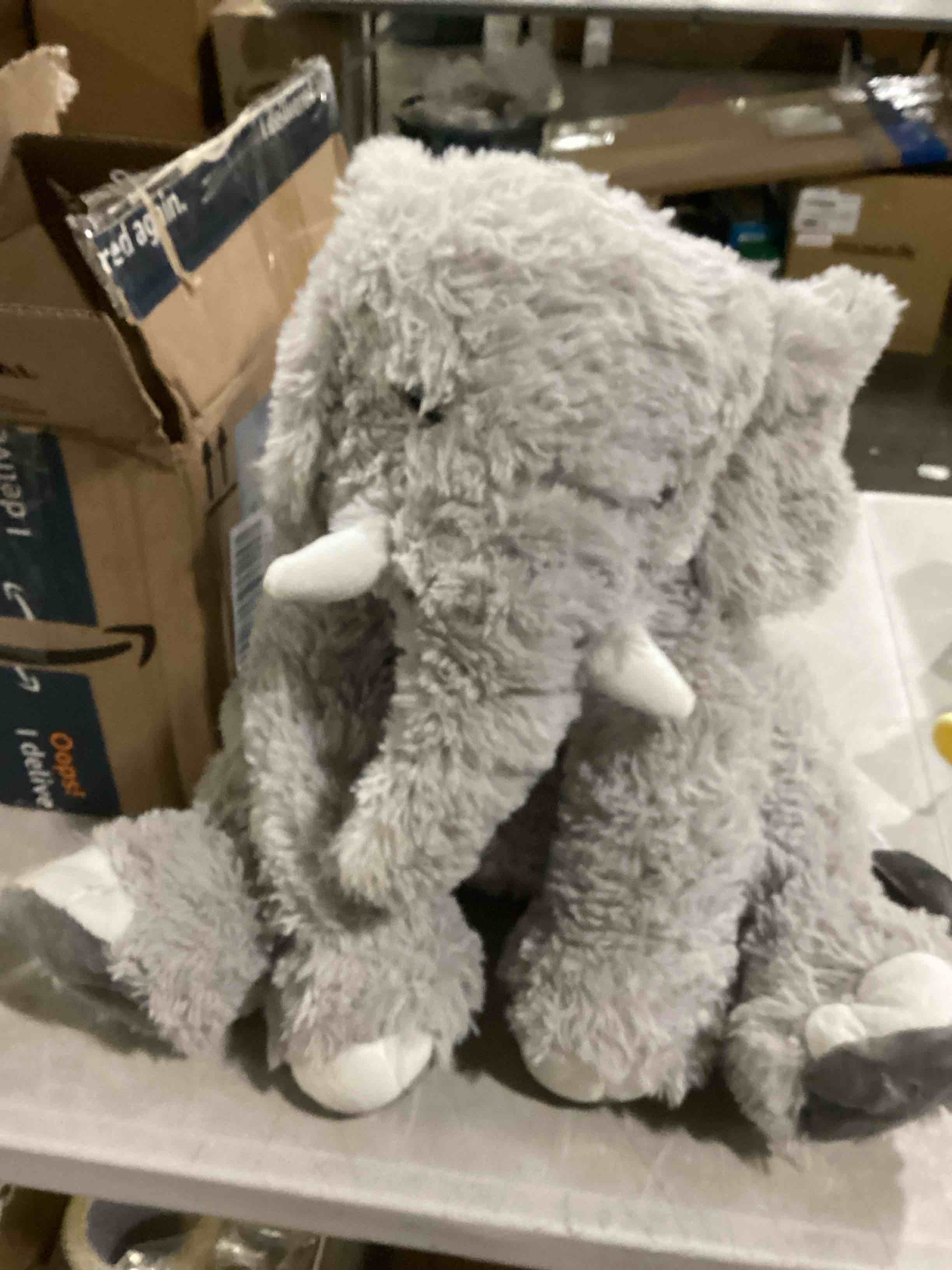 https://s3.amazonaws.com/lotting-images-prod/bidfta/BLU5833854_1718890871058.jpeg