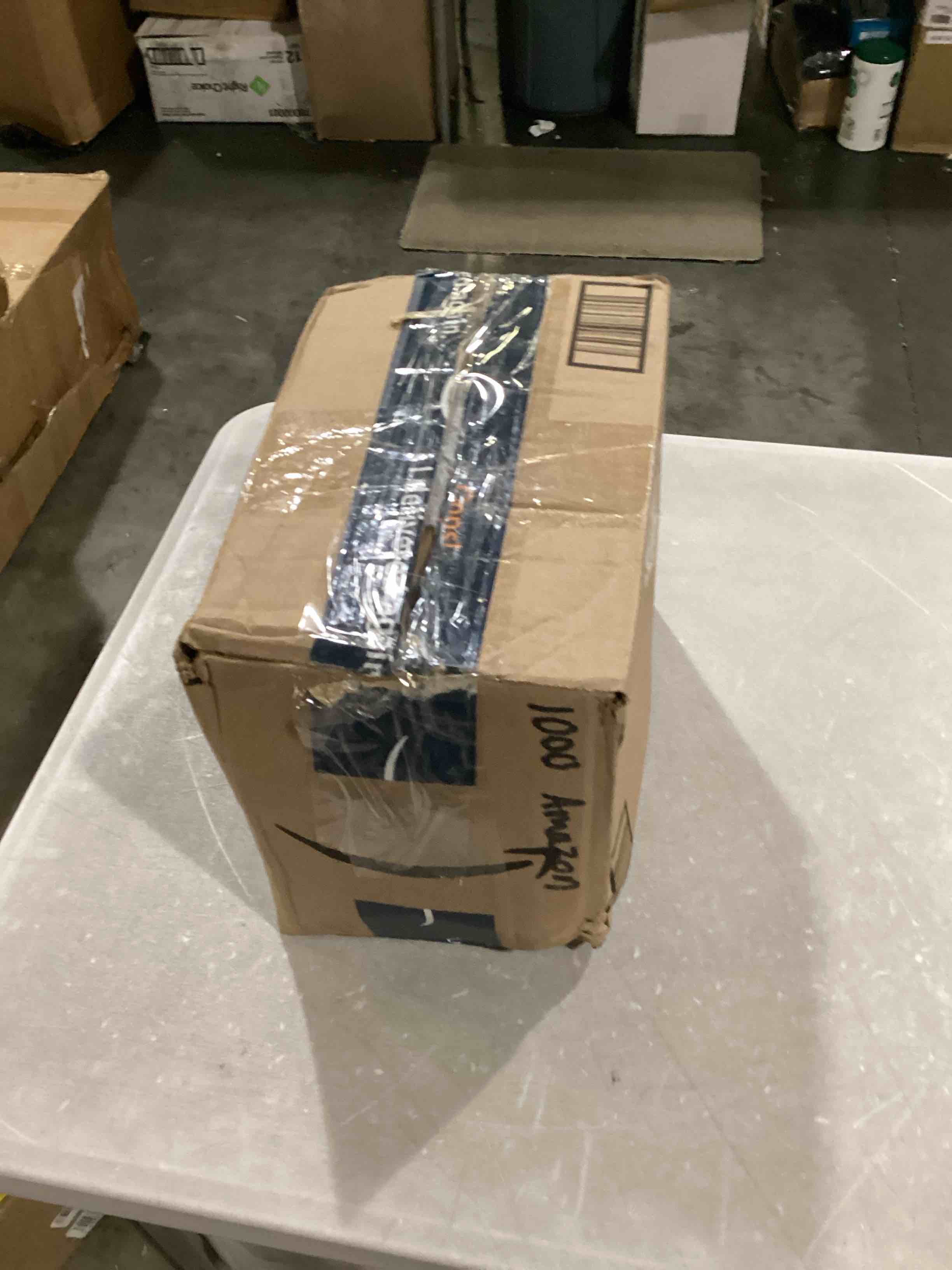 https://s3.amazonaws.com/lotting-images-prod/bidfta/BLU5833854_1718890901934.jpeg