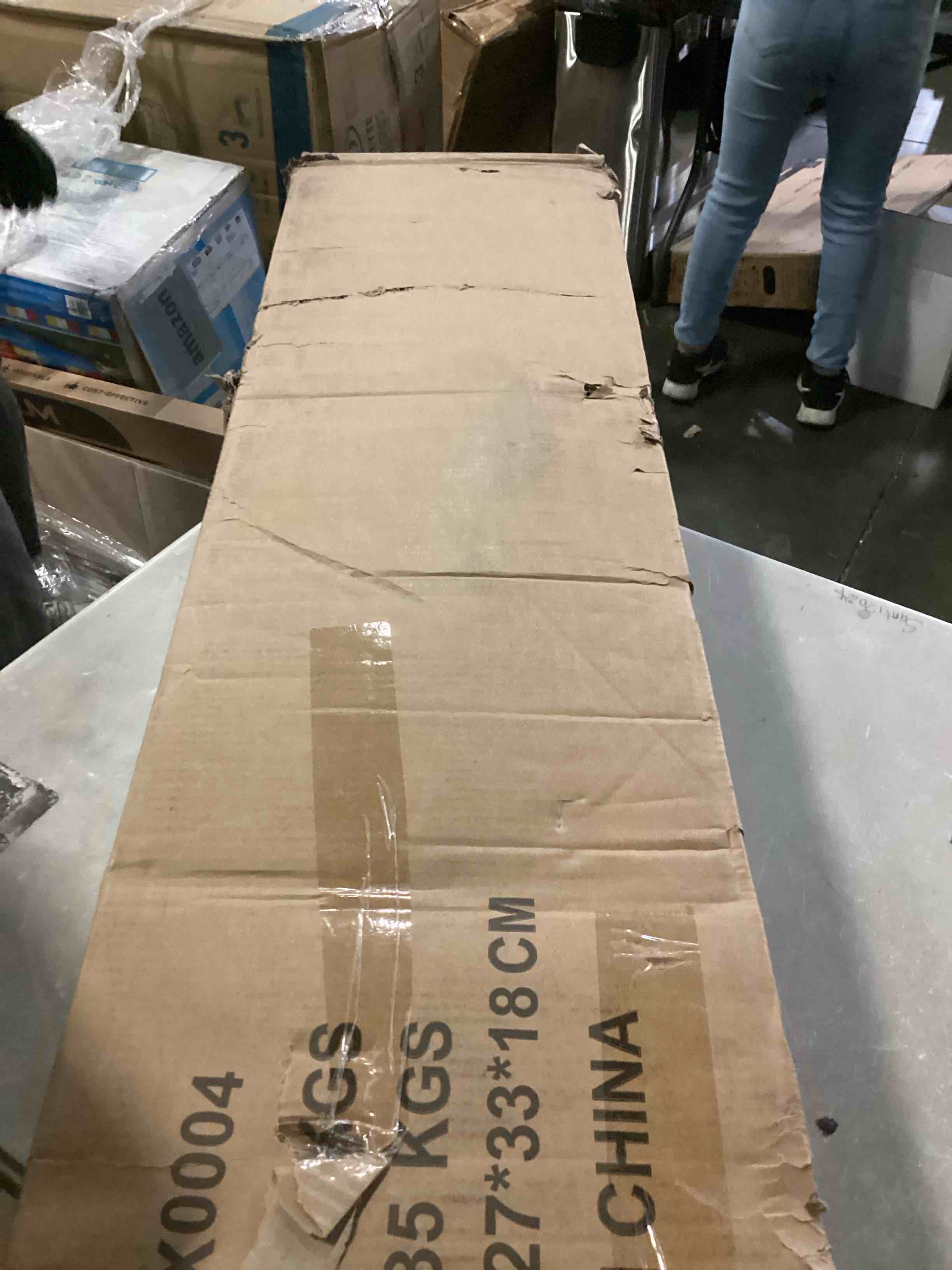 https://s3.amazonaws.com/lotting-images-prod/bidfta/BLU5834599_1717503201218.jpeg