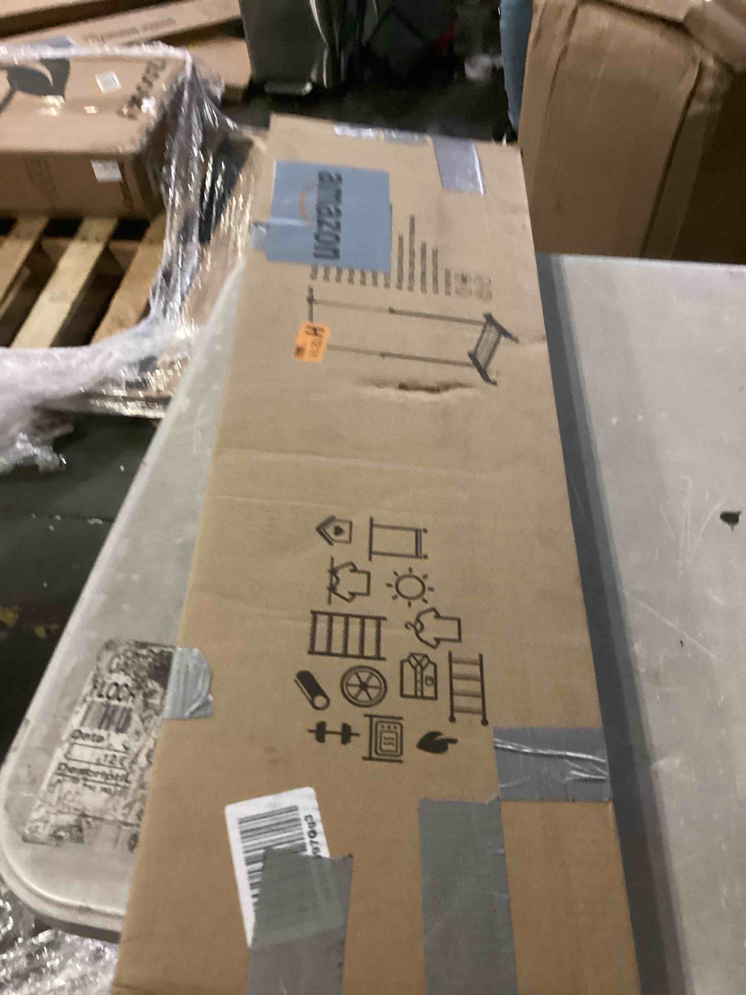 https://s3.amazonaws.com/lotting-images-prod/bidfta/BLU5834691_1717522861433.jpeg